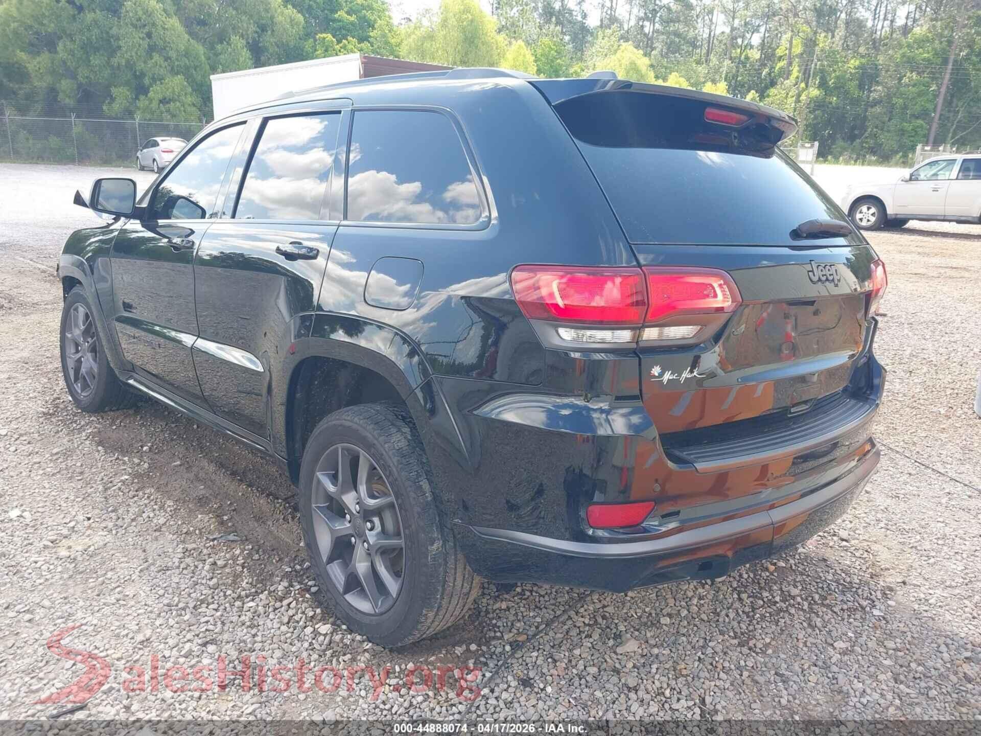 2020 JEEP GRAND CHEROKEE VIN 1C4RJEBG1LC211920, driver side view