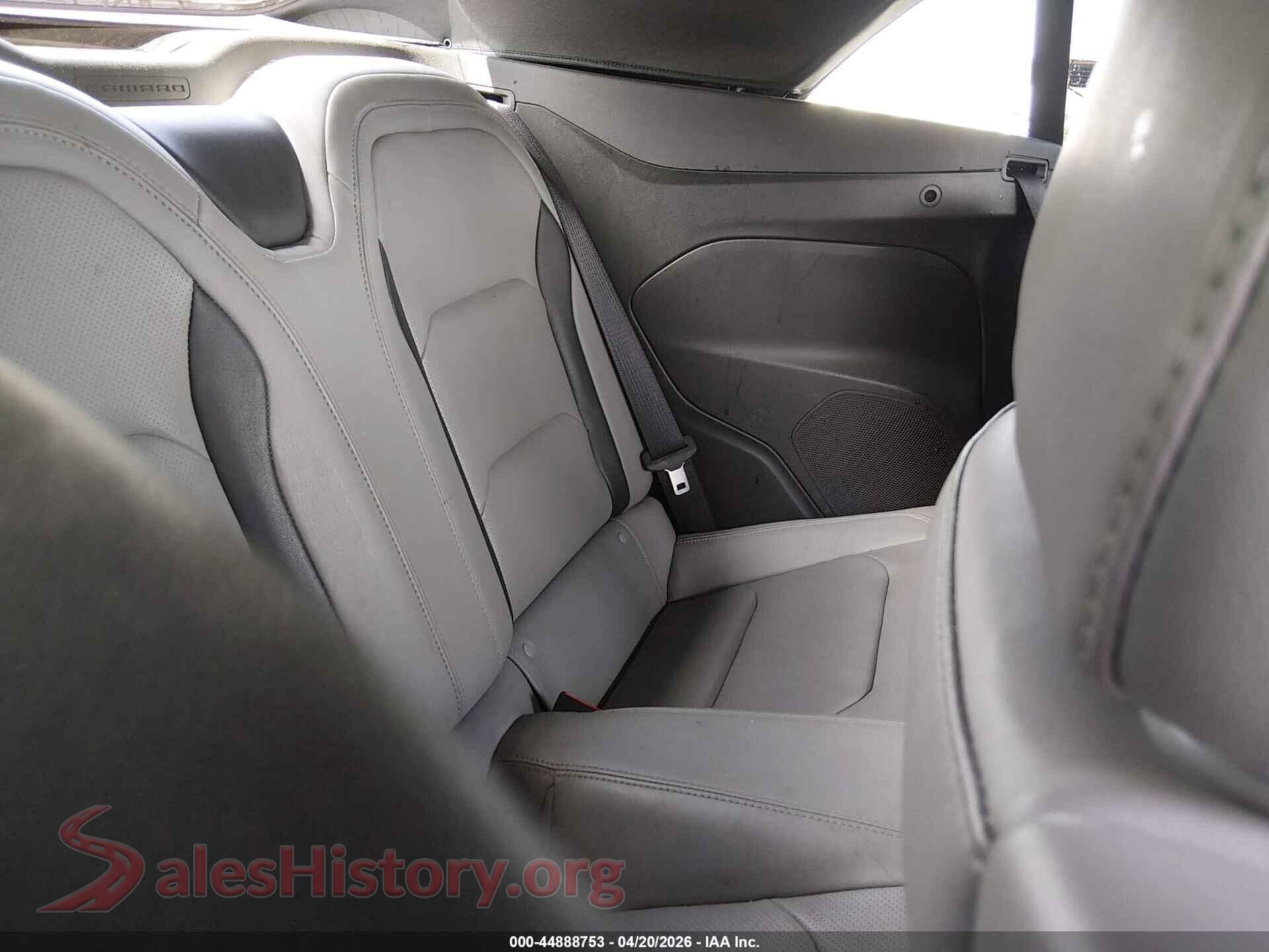 2019 CHEVROLET CAMARO VIN 1G1FD3DX6K0101157, front passenger side