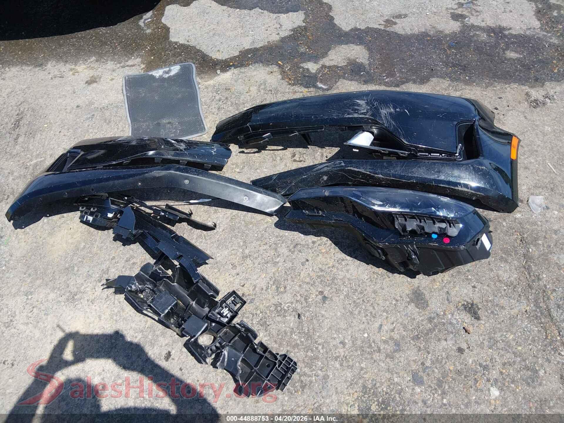 2019 CHEVROLET CAMARO VIN 1G1FD3DX6K0101157, damage close-up