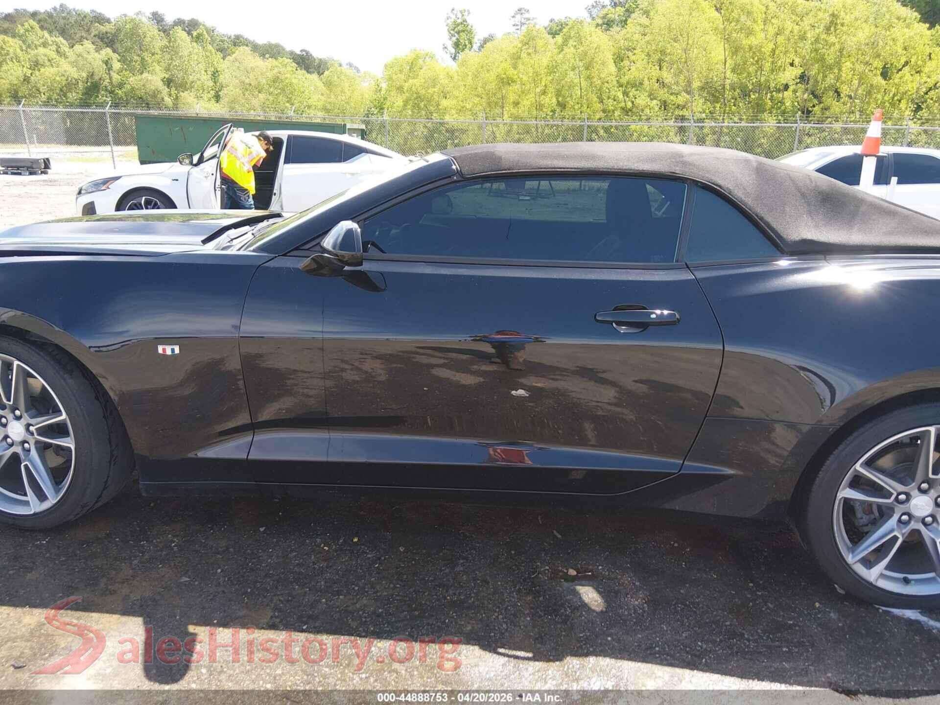 2019 CHEVROLET CAMARO VIN 1G1FD3DX6K0101157, auction photo 15