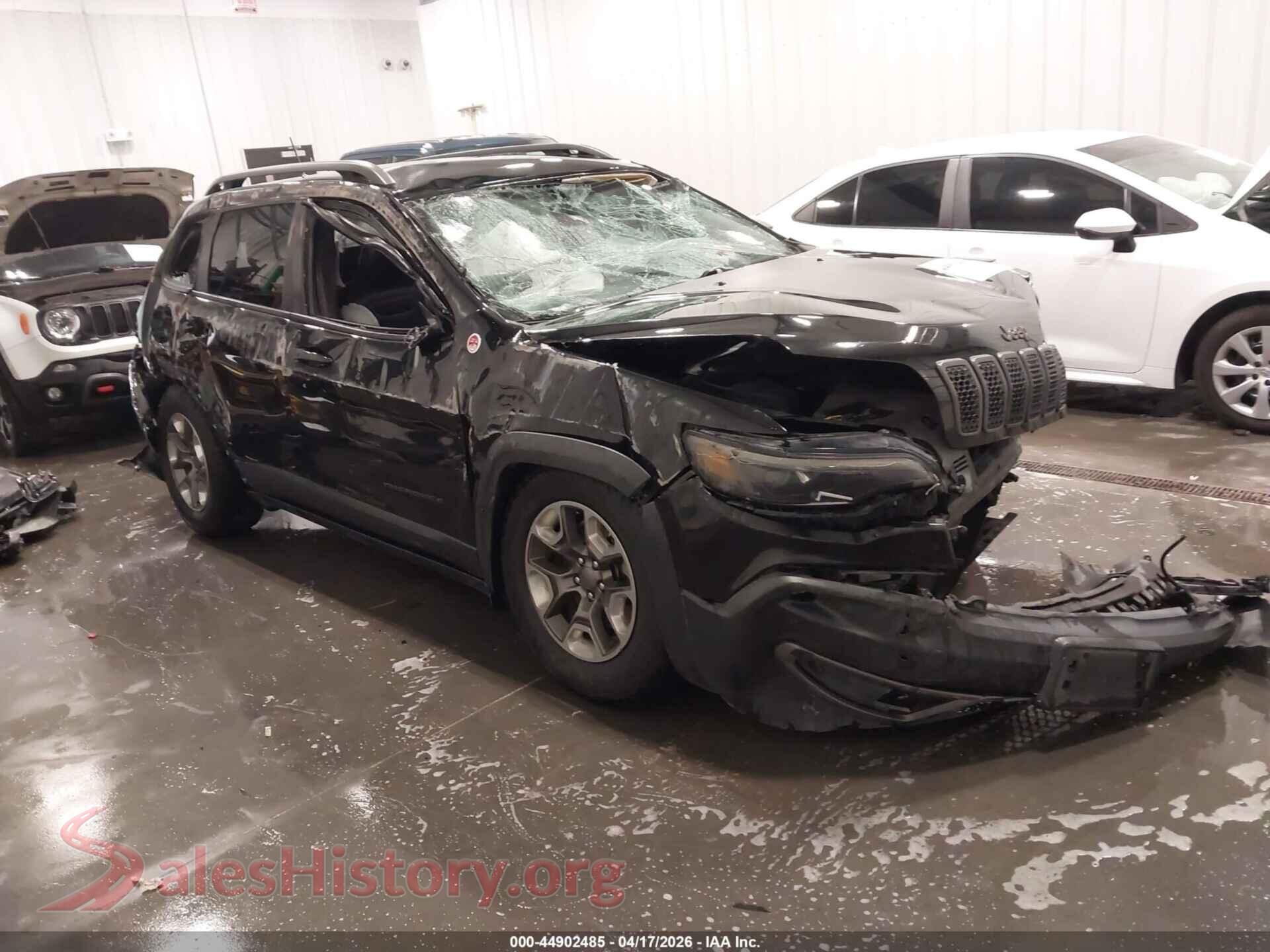 1C4PJMBX7KD353313 2019 JEEP CHEROKEE