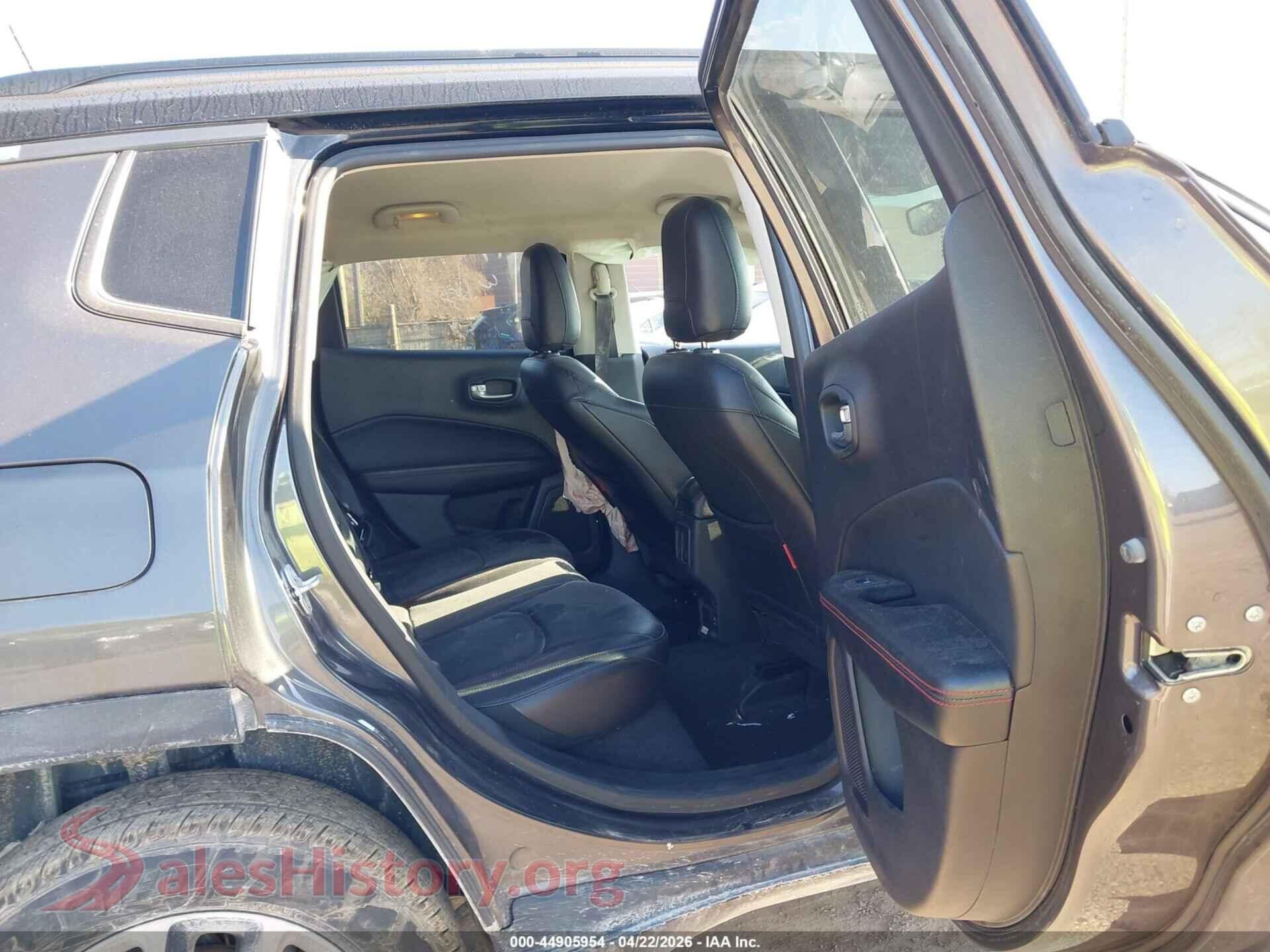 2018 JEEP COMPASS VIN 3C4NJDDB7JT201596, front passenger side