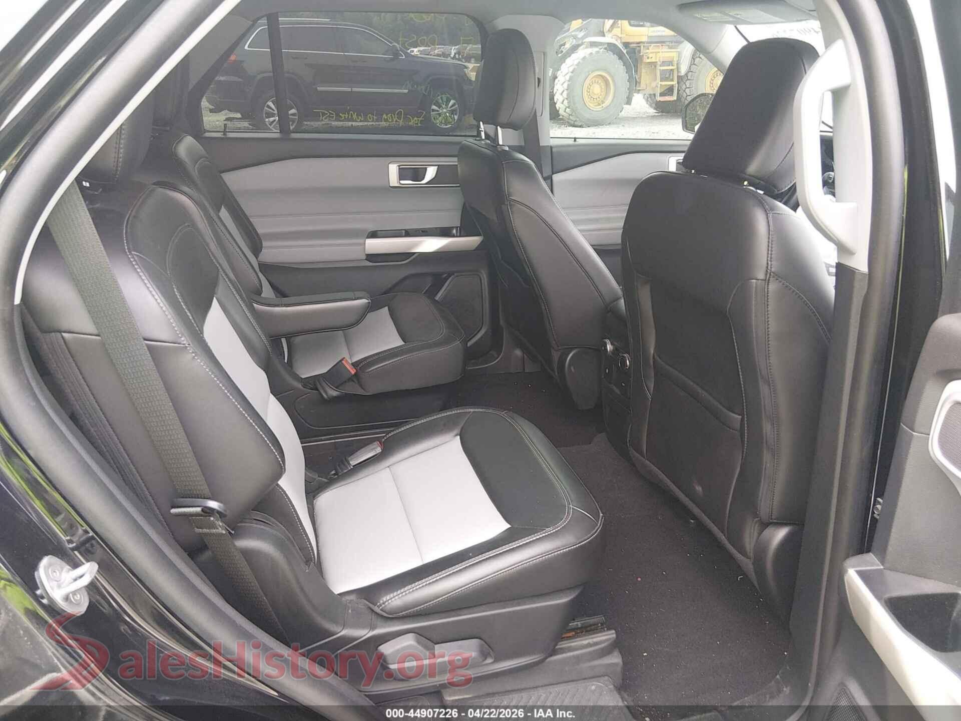 2022 FORD EXPLORER VIN 1FMSK8DH3NGA14258, front passenger side