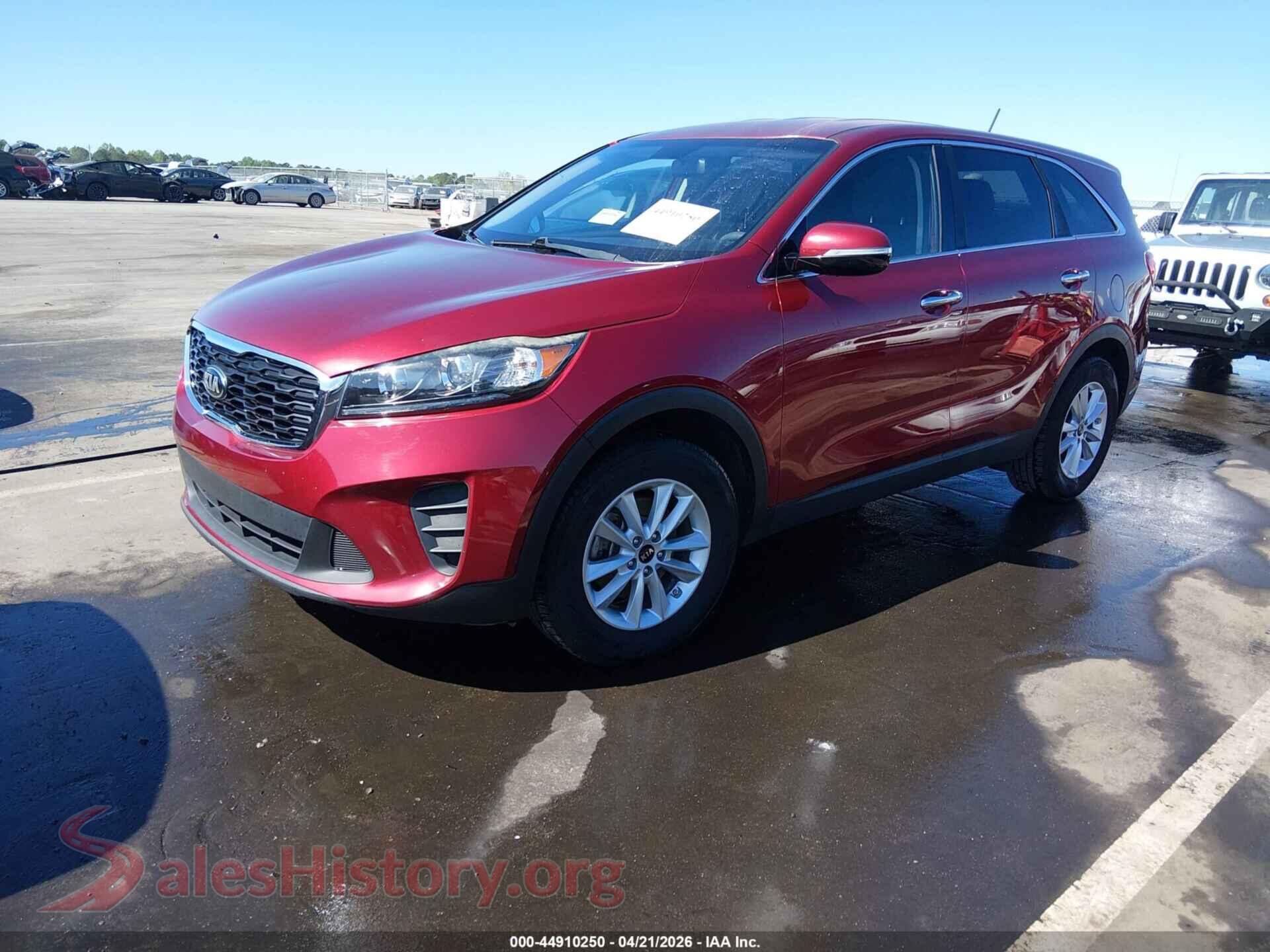 2019 KIA SORENTO VIN 5XYPG4A35KG510559, front view