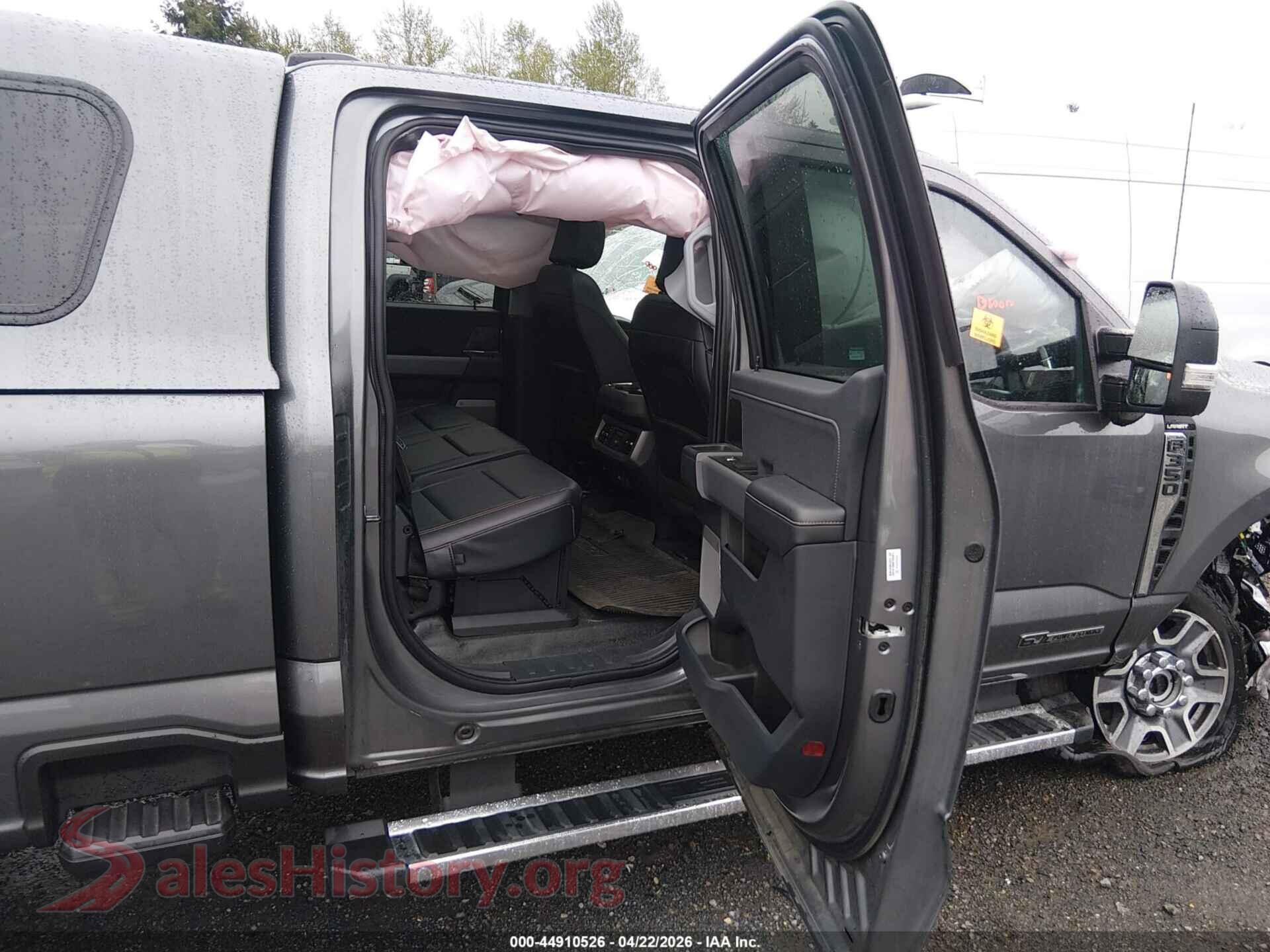 2024 FORD F-350 VIN 1FT8W3BT9REF01950, passenger side view
