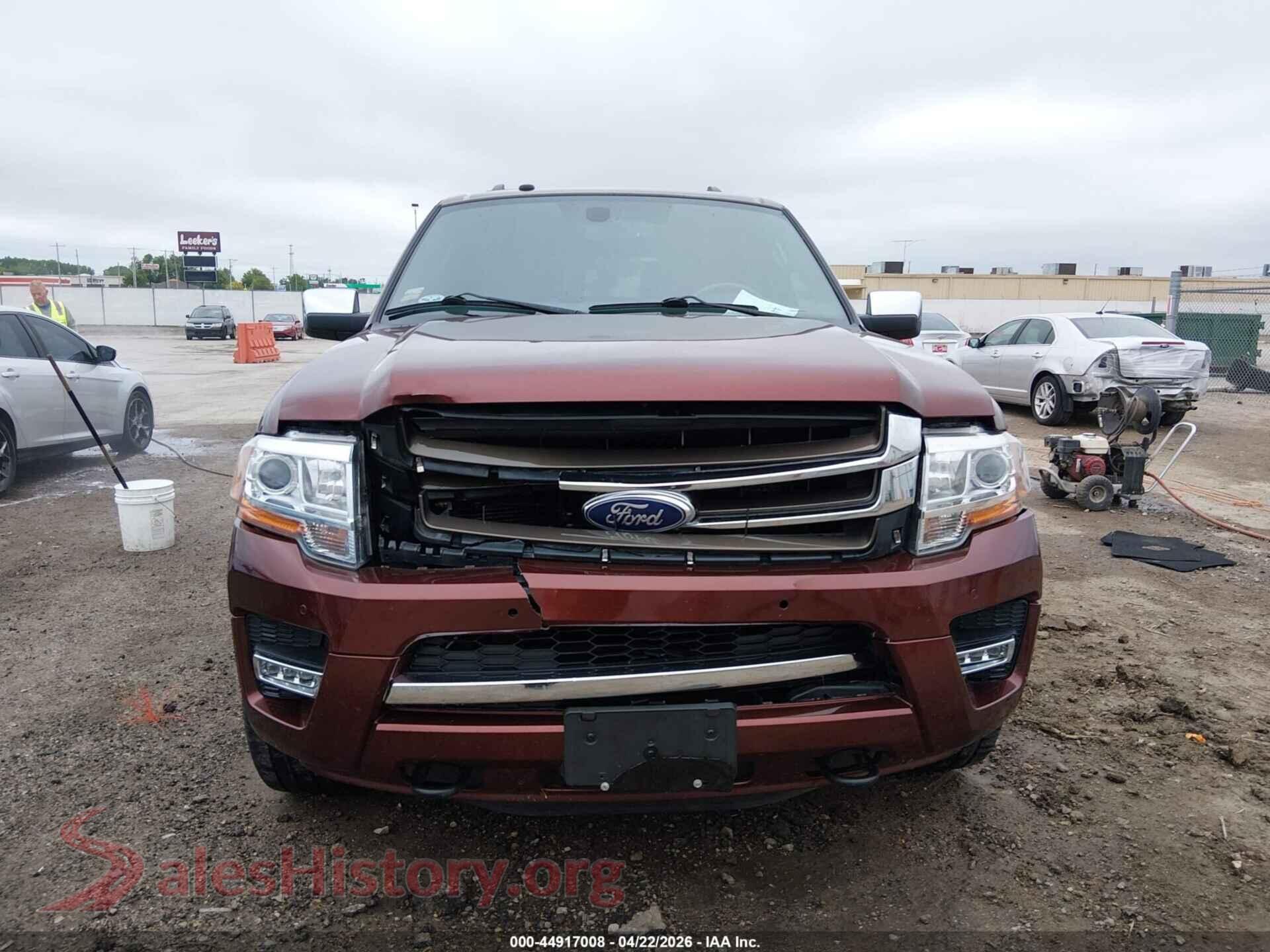 2017 FORD EXPEDITION VIN 1FMJU1JT6HEA45090, damage close-up