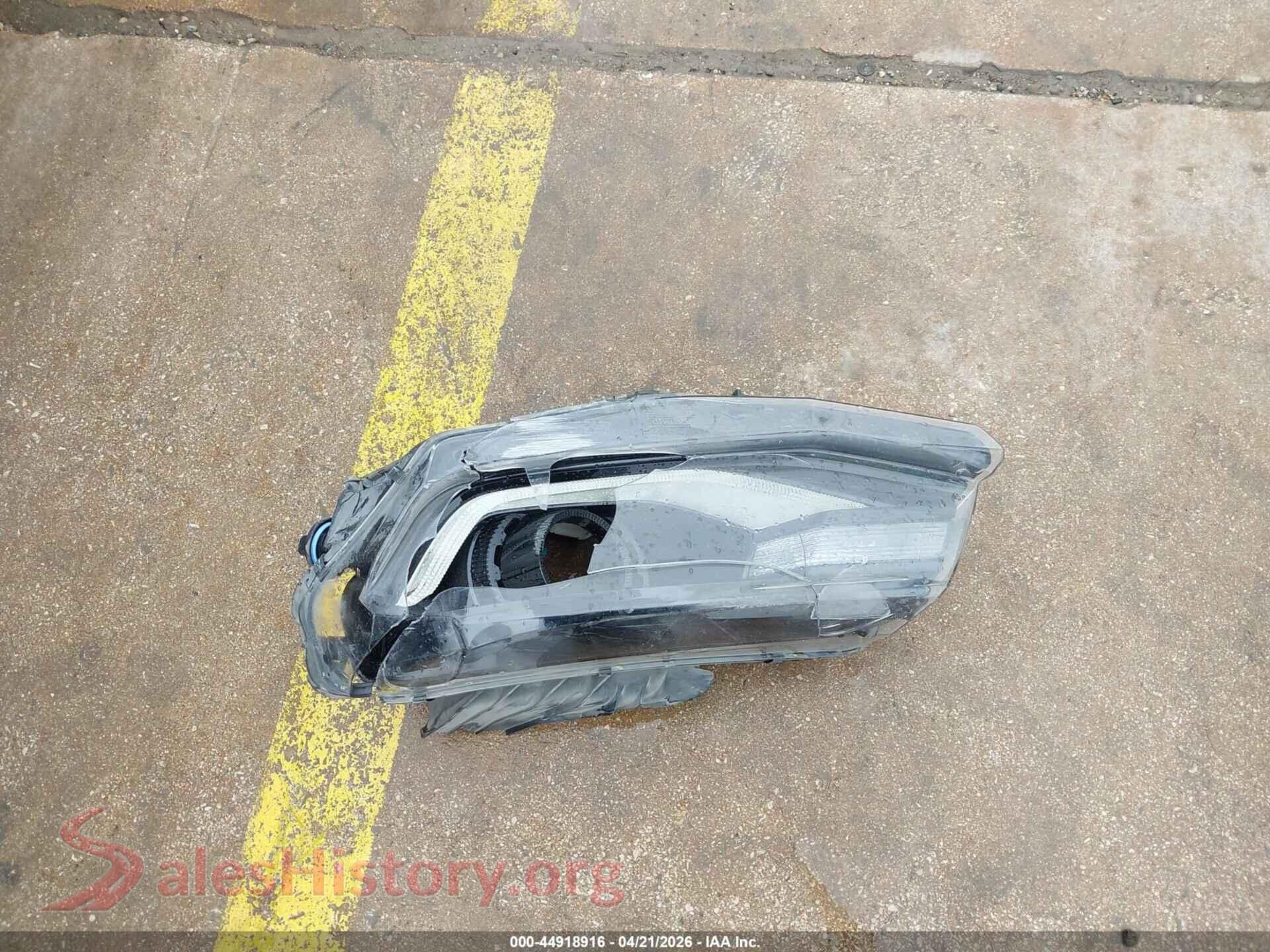 2017 CHEVROLET CAMARO VIN 1G1FC1RS4H0173133, damage close-up