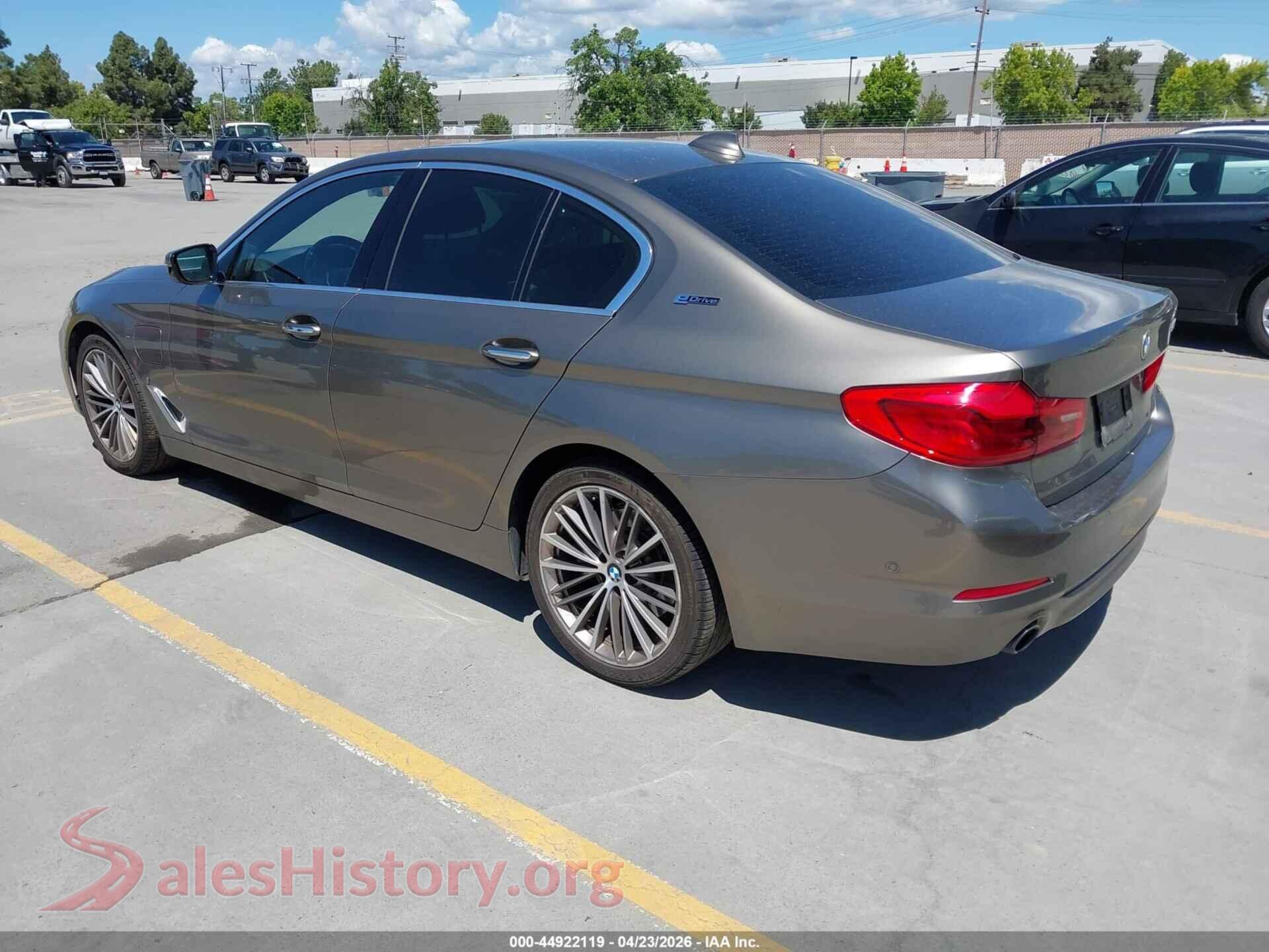 2018 BMW 530E VIN WBAJA9C53JB253216, driver side view