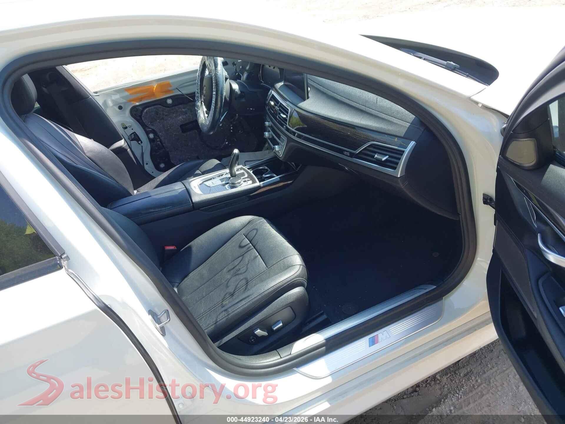 2018 BMW 740I VIN WBA7E2C54JB216293, rear view