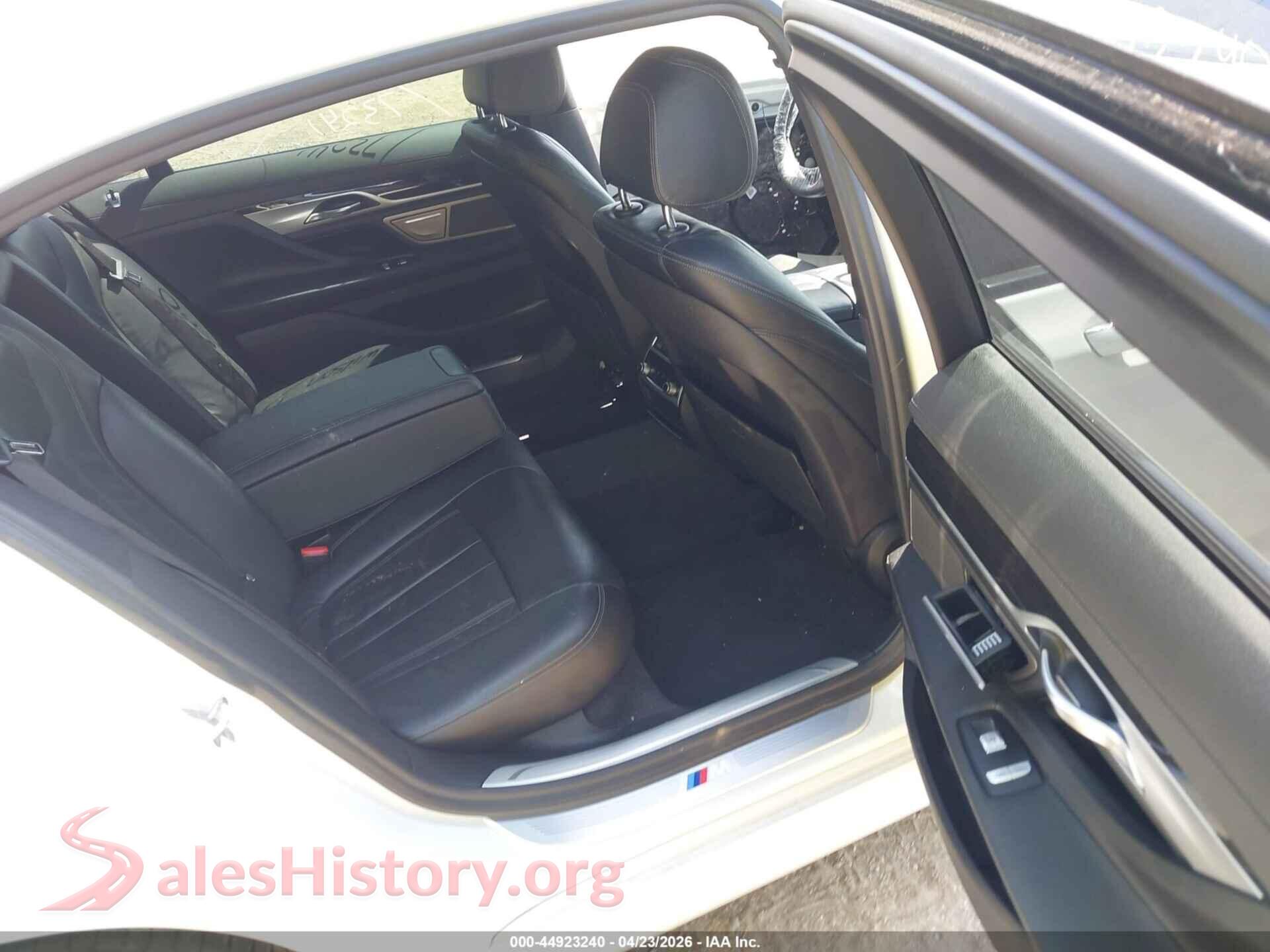 2018 BMW 740I VIN WBA7E2C54JB216293, front passenger side