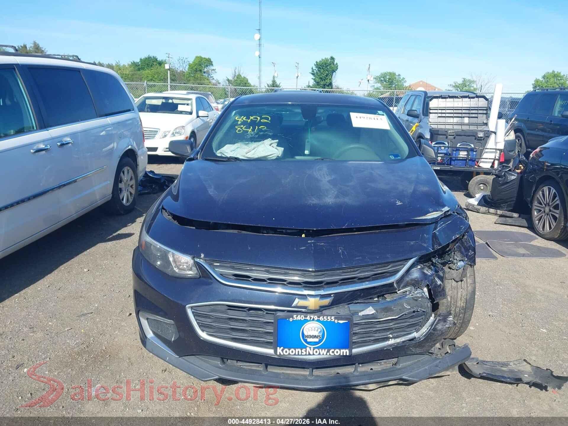 2017 CHEVROLET MALIBU VIN 1G1ZB5ST2HF230274, damage close-up
