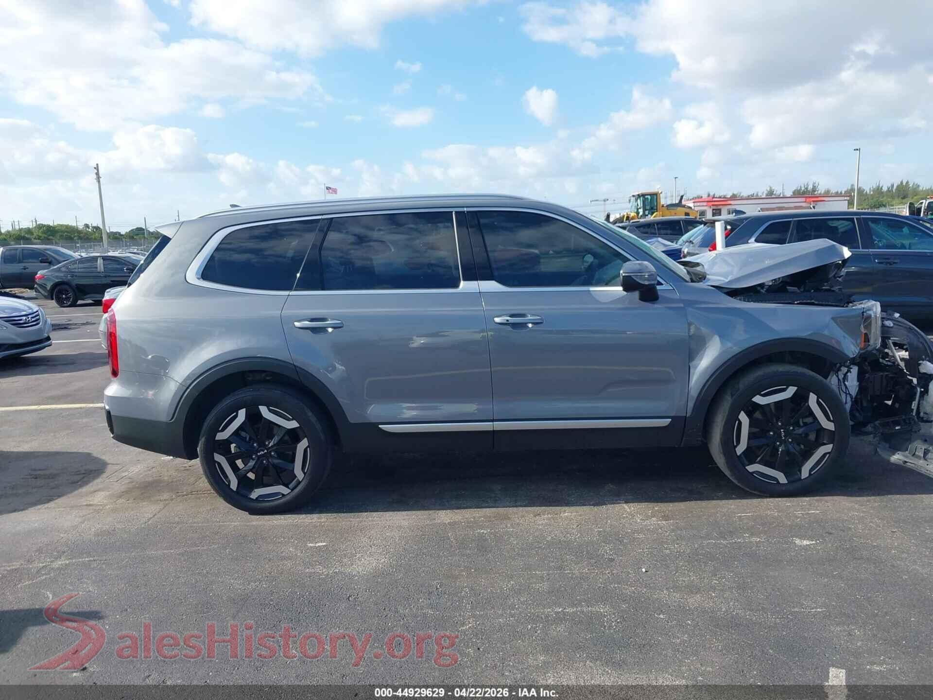 2024 KIA TELLURIDE VIN 5XYP64GC2RG497838, auction photo 13