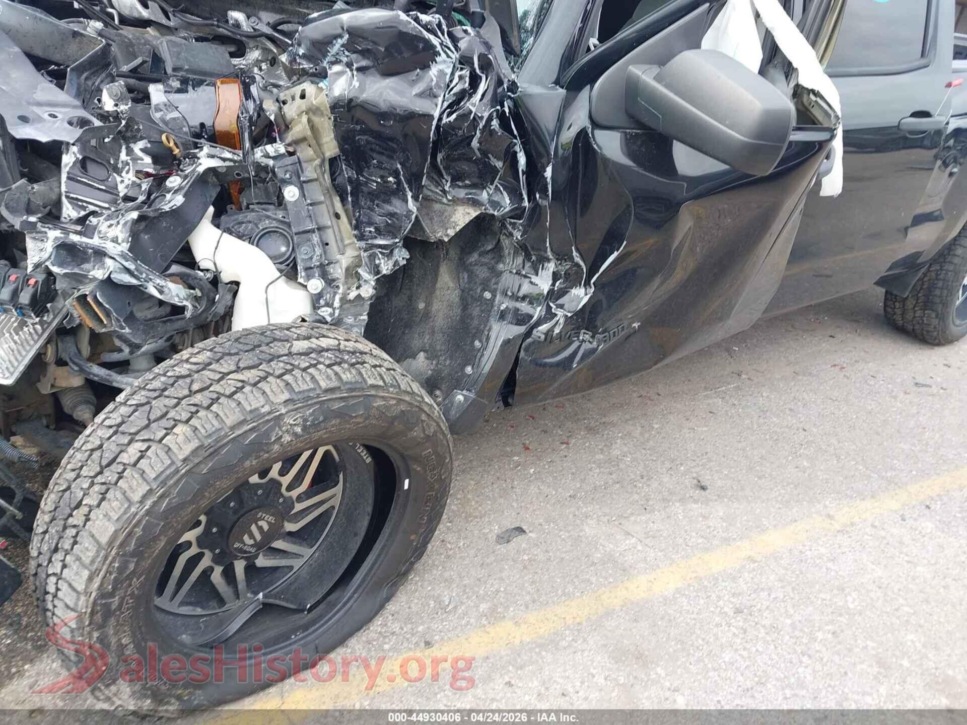 2018 CHEVROLET SILVERADO 1500 VIN 1GCRCPEC0JZ121344, rear passenger side