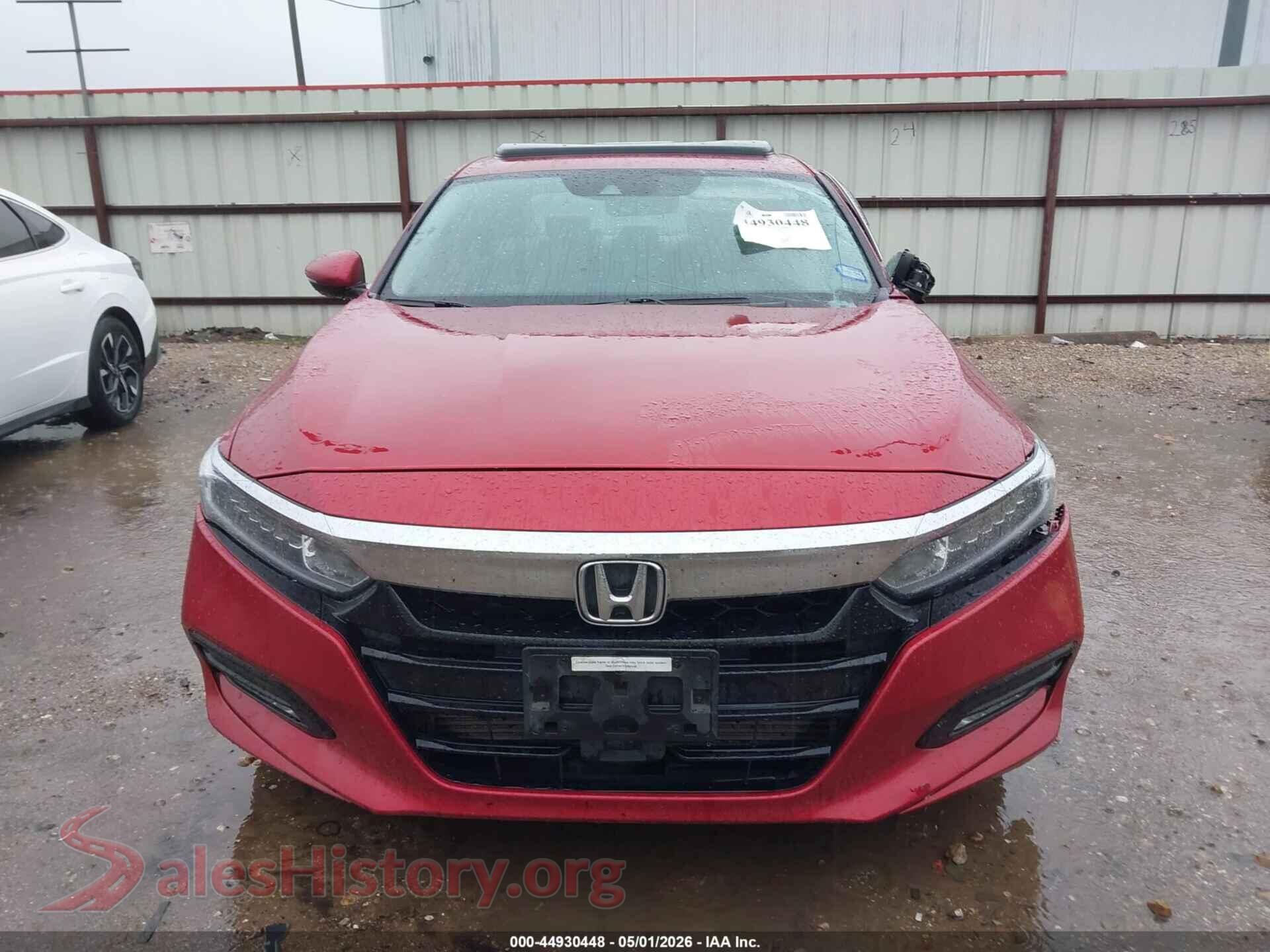 2018 HONDA ACCORD VIN 1HGCV1F59JA043840, damage close-up