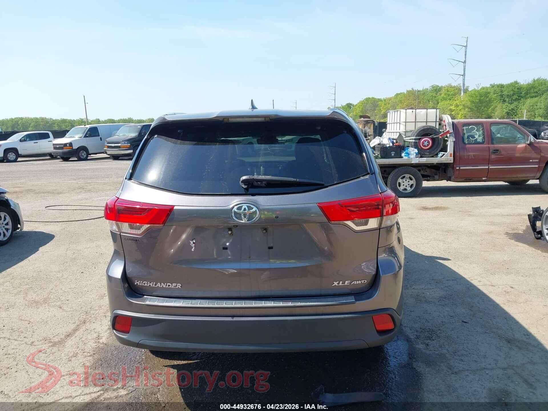 2019 TOYOTA HIGHLANDER VIN 5TDJZRFH7KS610439, auction photo 17