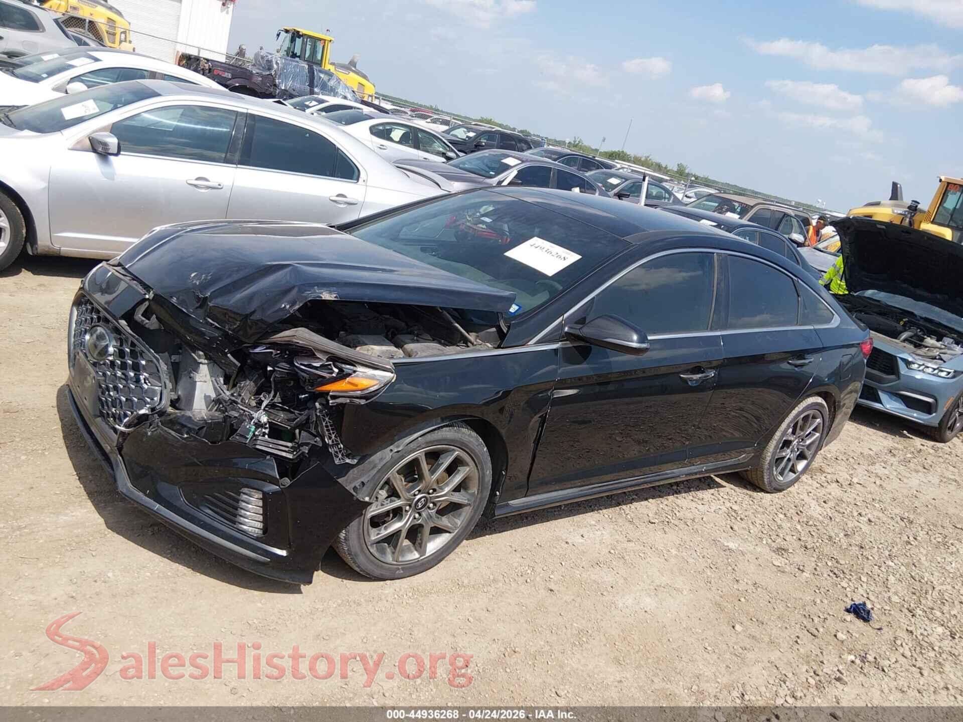 2018 HYUNDAI SONATA VIN 5NPE34AB1JH723347, auction photo 14