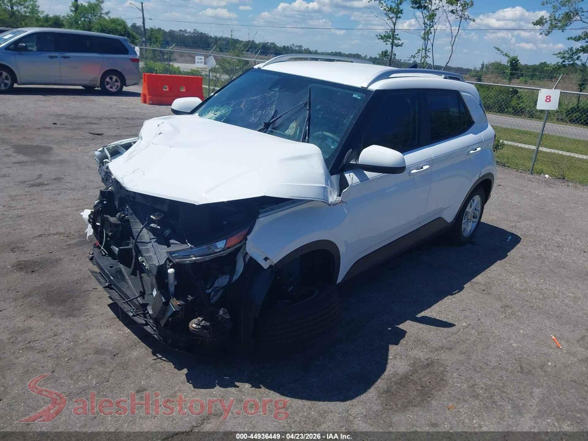 2020 HYUNDAI VENUE VIN KMHRC8A38LU045363, front view