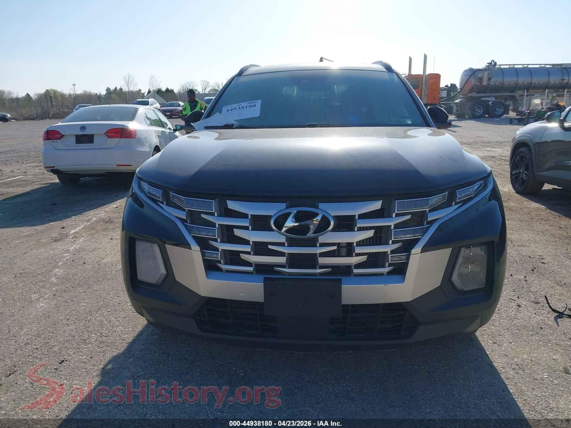 2023 HYUNDAI SANTA CRUZ VIN 5NTJDDAF1PH060340, damage close-up