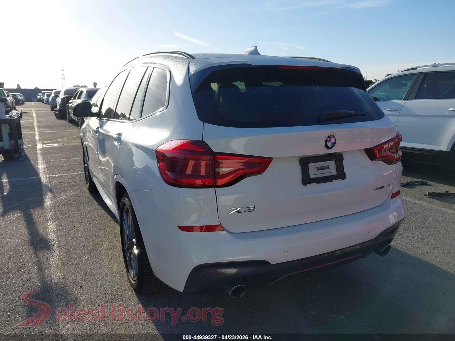 2020 BMW X3 VIN 5UXTY3C06L9B39375, driver side view