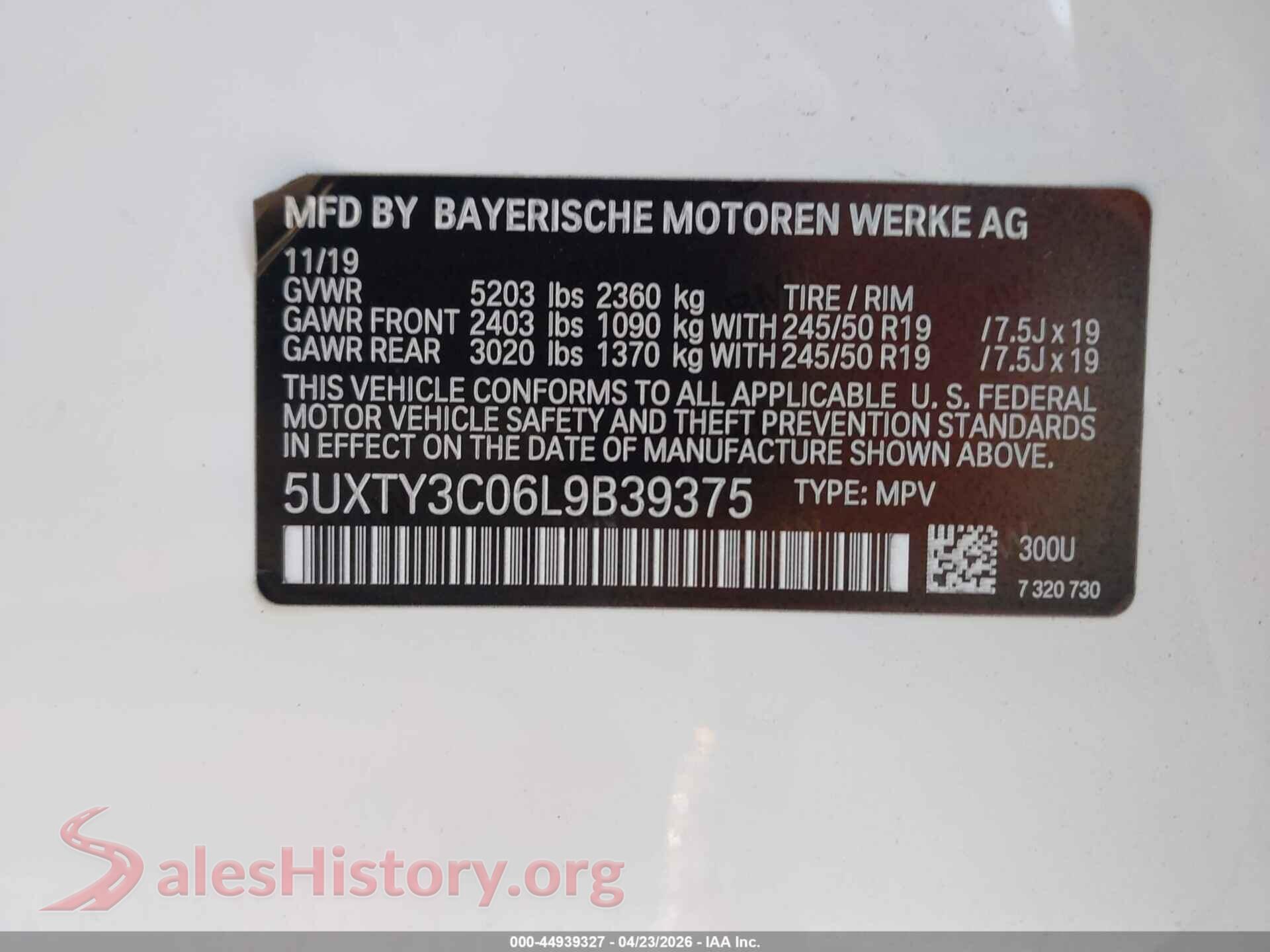 2020 BMW X3 VIN 5UXTY3C06L9B39375, engine bay
