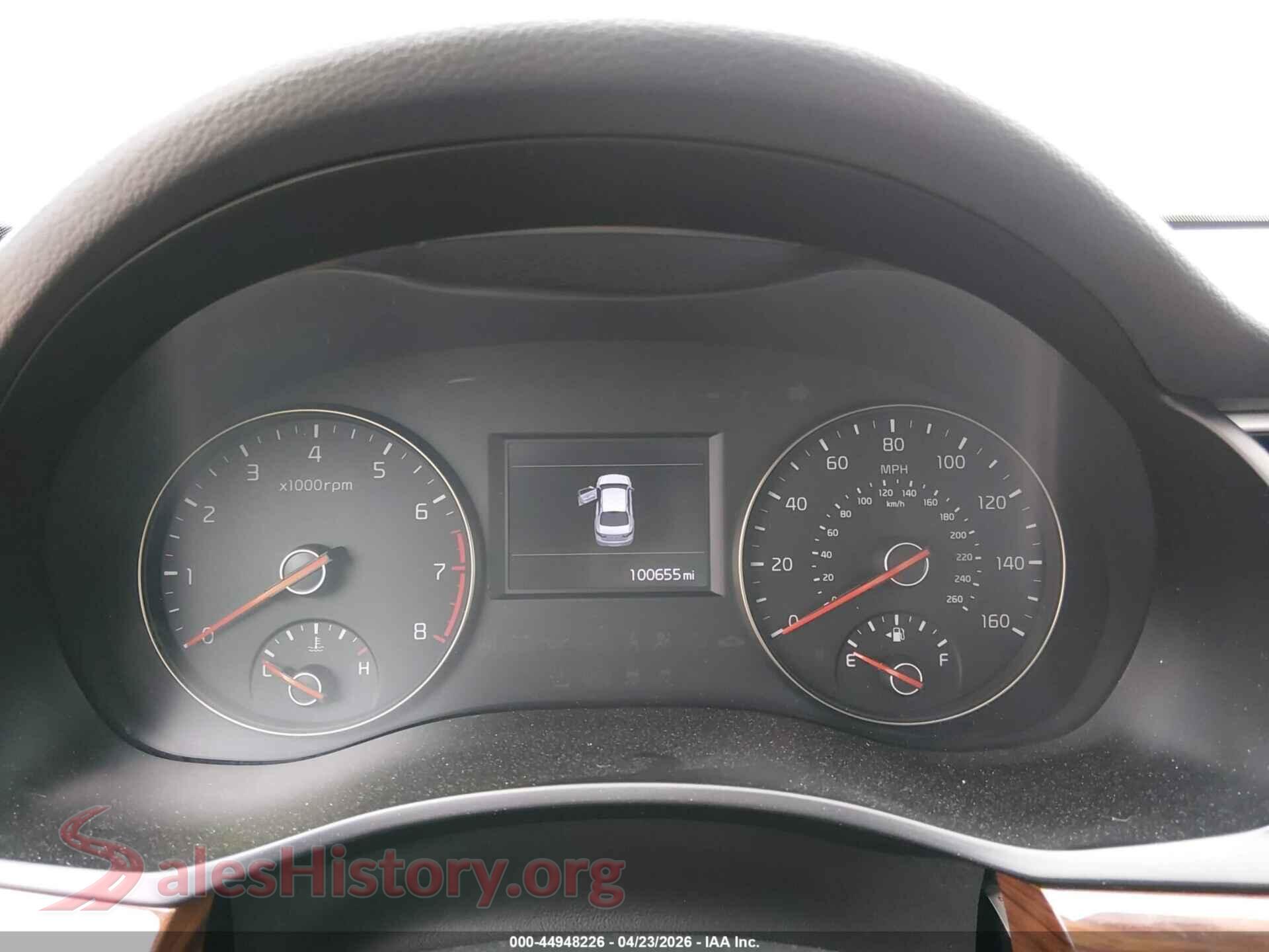 2017 KIA CADENZA VIN KNALB4J15H5056839, passenger side view