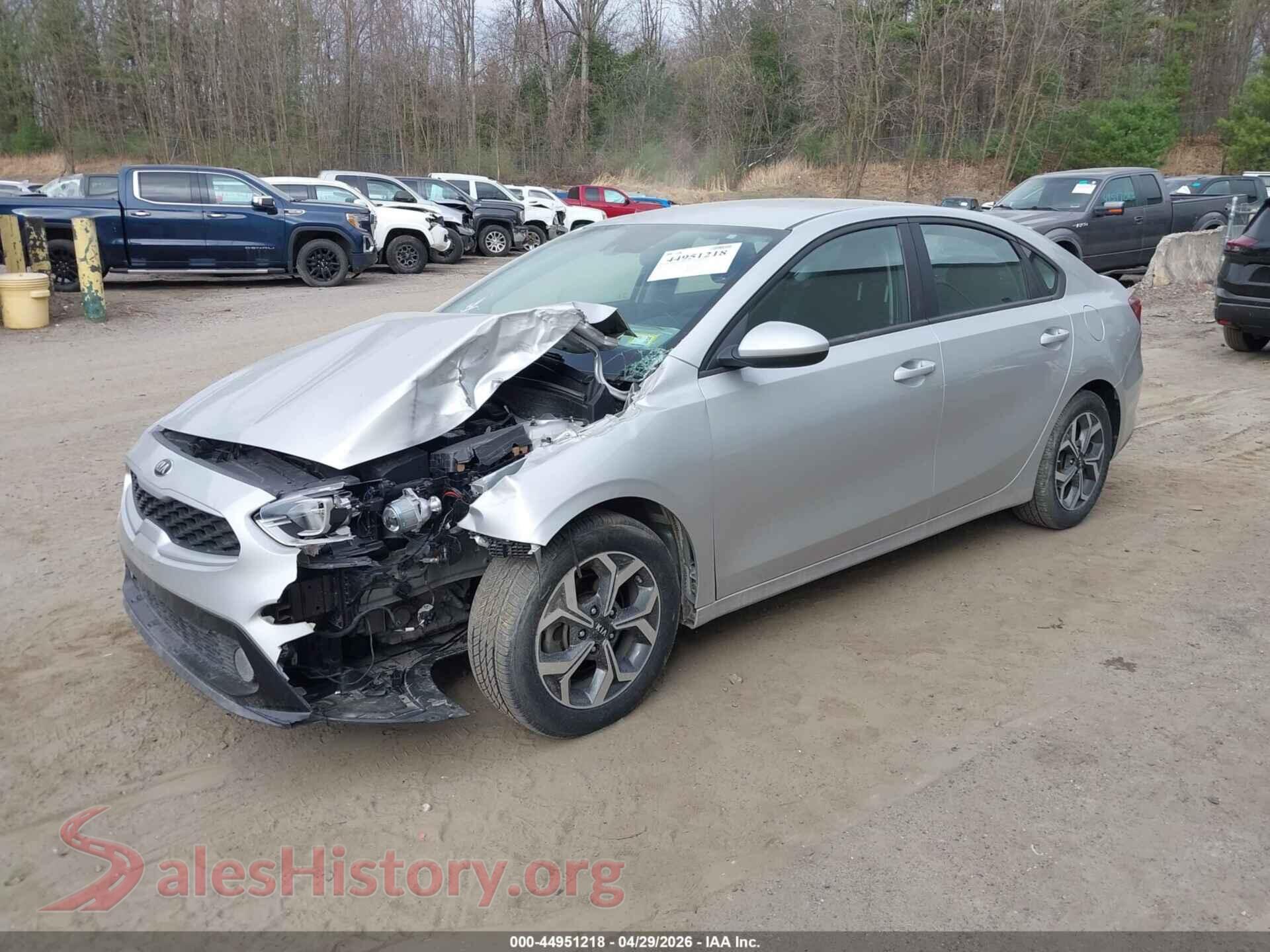 2020 KIA FORTE VIN 3KPF24AD2LE223570, front view