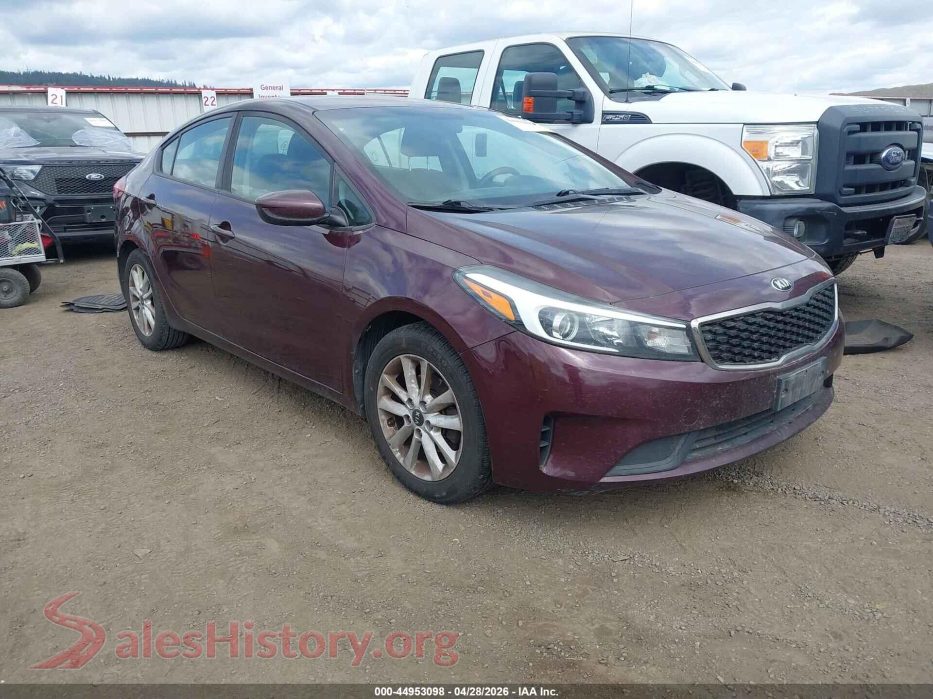 3KPFL4A7XHE131881 2017 KIA FORTE