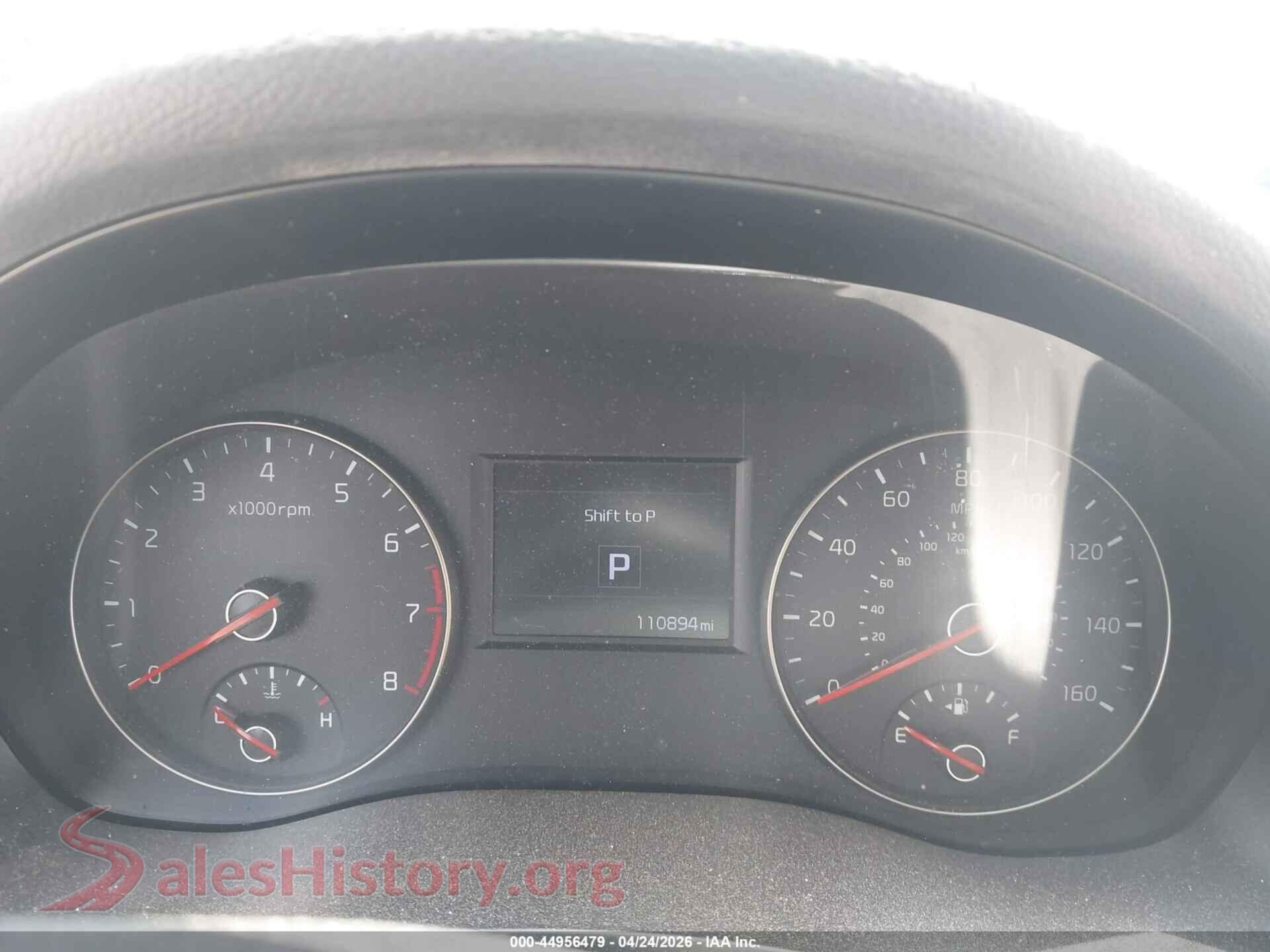 2017 KIA CADENZA VIN KNALC4J13H5068145, passenger side view