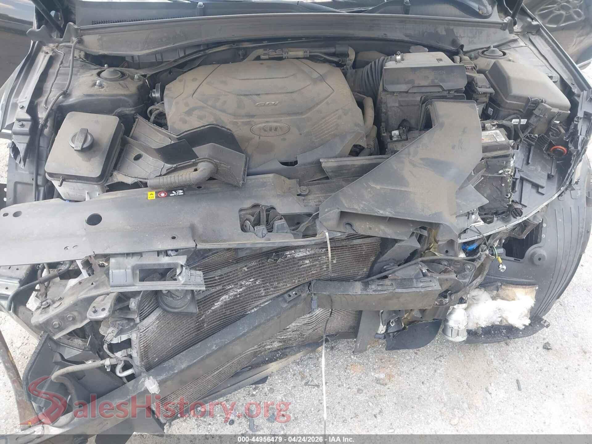 2017 KIA CADENZA VIN KNALC4J13H5068145, interior dashboard