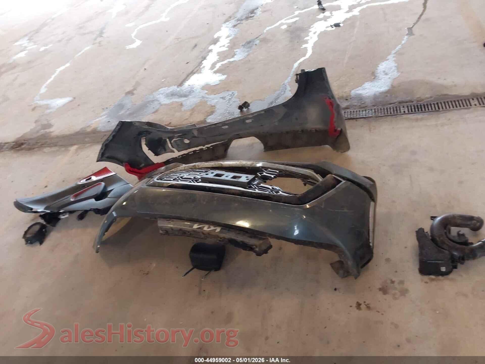2023 KIA SOUL VIN KNDJ53AU7P7889907, damage close-up