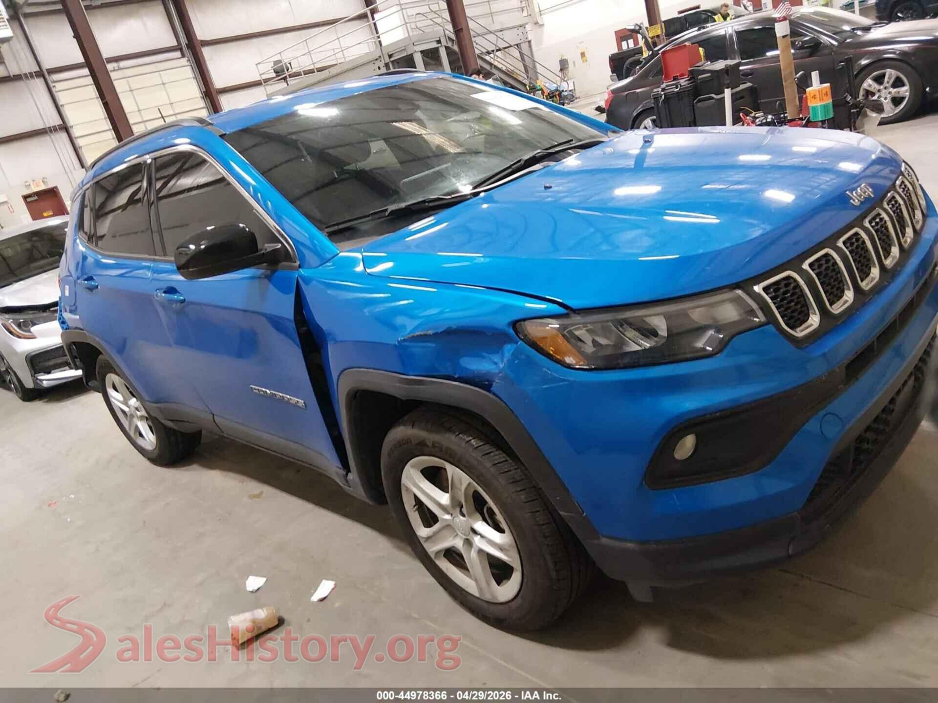 3C4NJDBN1PT563283 2023 JEEP COMPASS