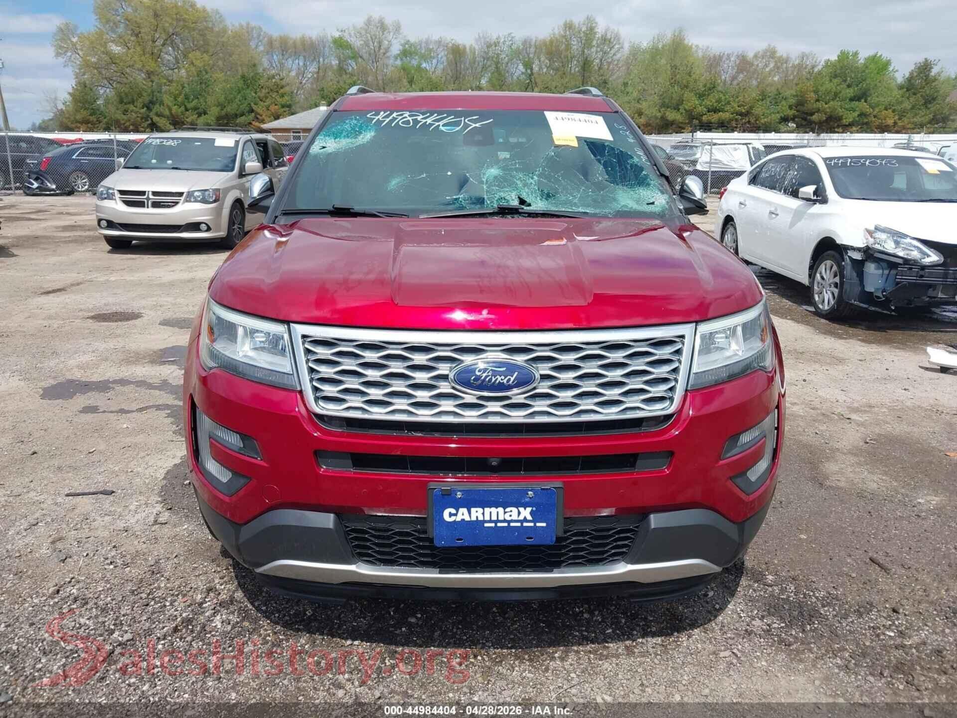 2017 FORD EXPLORER VIN 1FM5K8HT7HGB20387, damage close-up