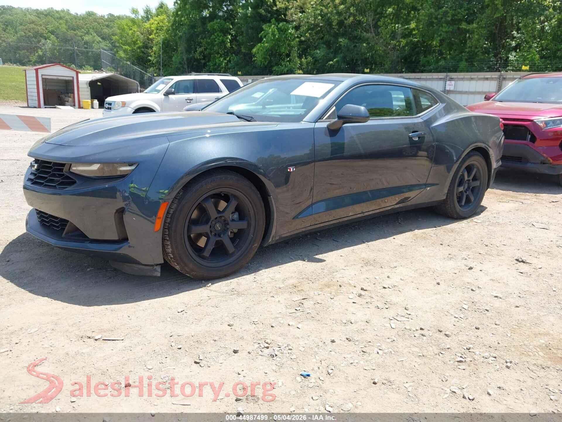 2019 CHEVROLET CAMARO VIN 1G1FB1RX2K0152254, front view