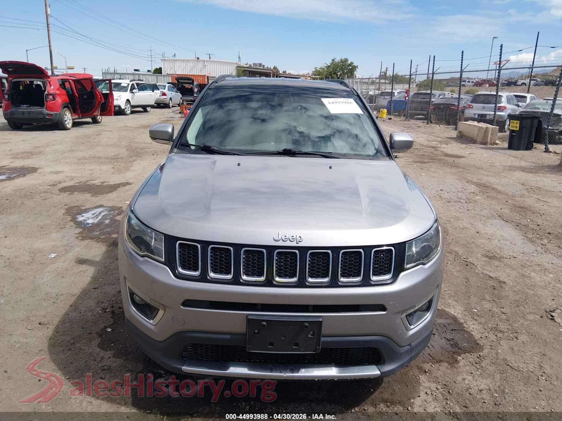 2019 JEEP COMPASS VIN 3C4NJDCB6KT771818, damage close-up