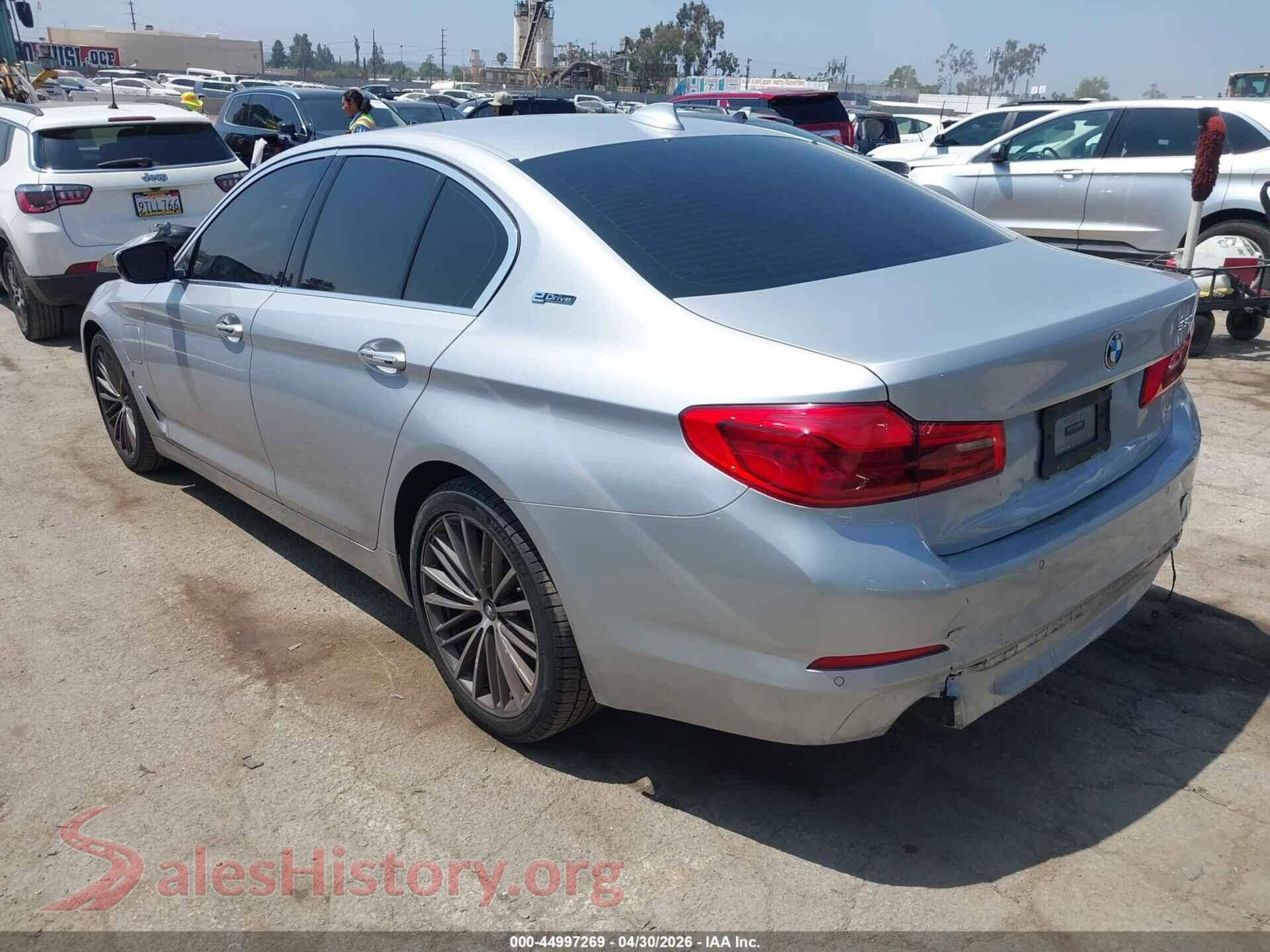 2018 BMW 530E VIN WBAJA9C5XJB251284, driver side view