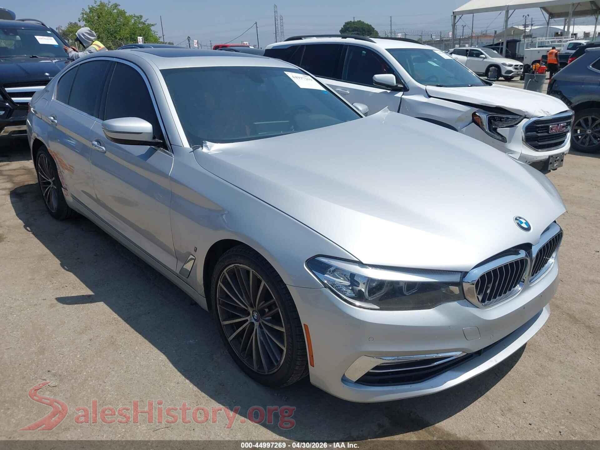 WBAJA9C5XJB251284 2018 BMW 530E