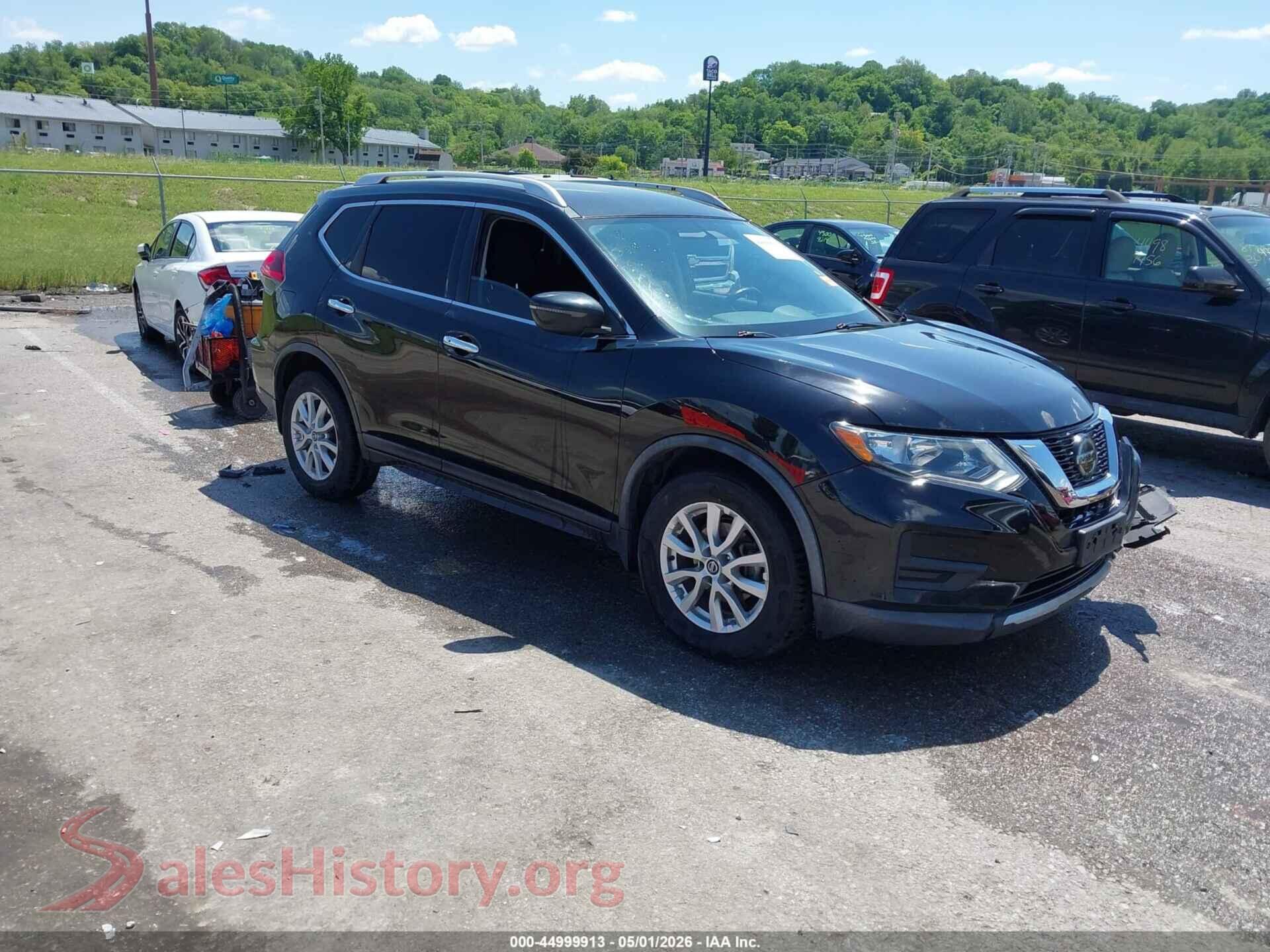 KNMAT2MV5JP576074 2018 NISSAN ROGUE
