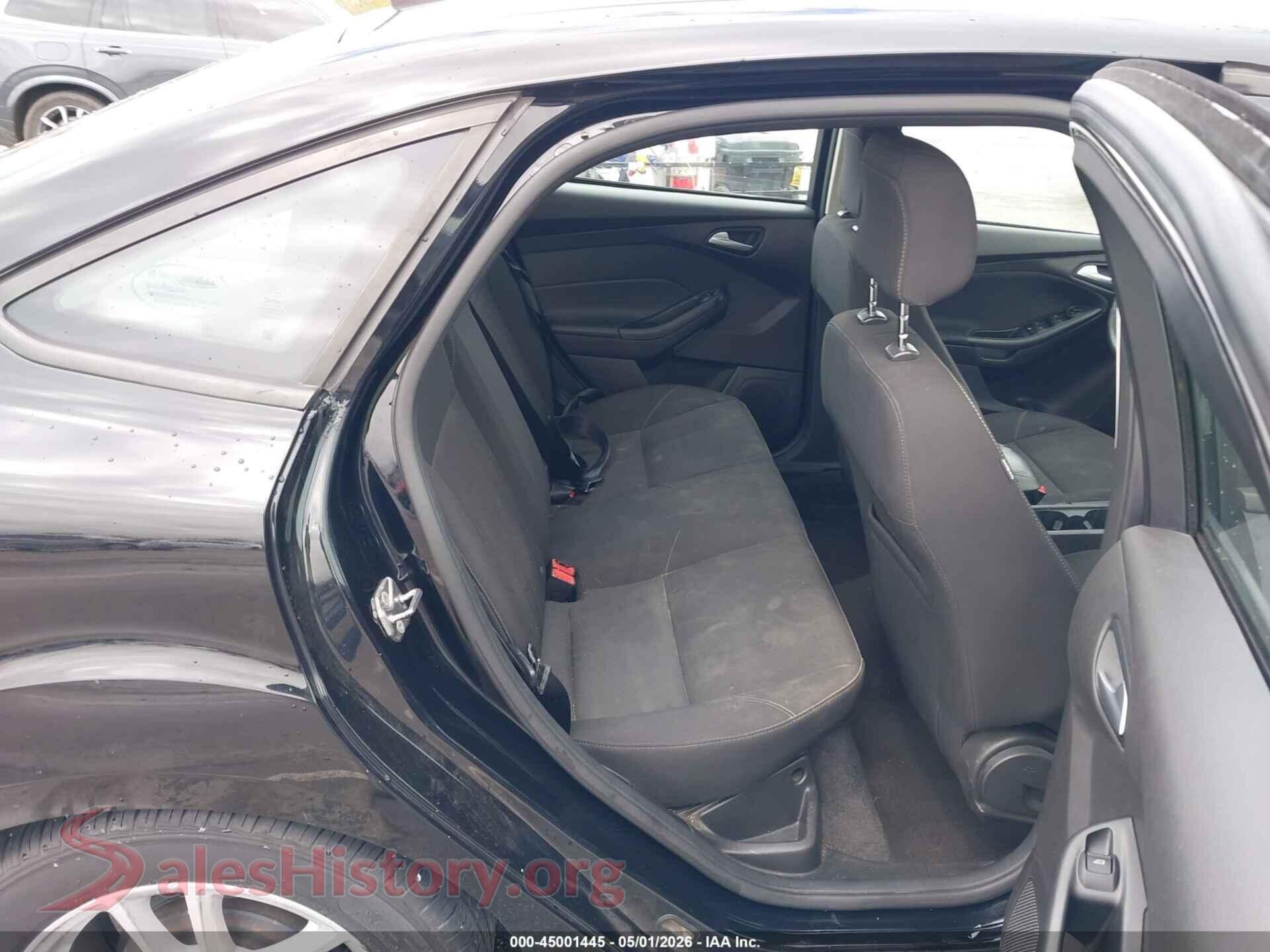 2018 FORD FOCUS VIN 1FADP3F29JL229015, front passenger side