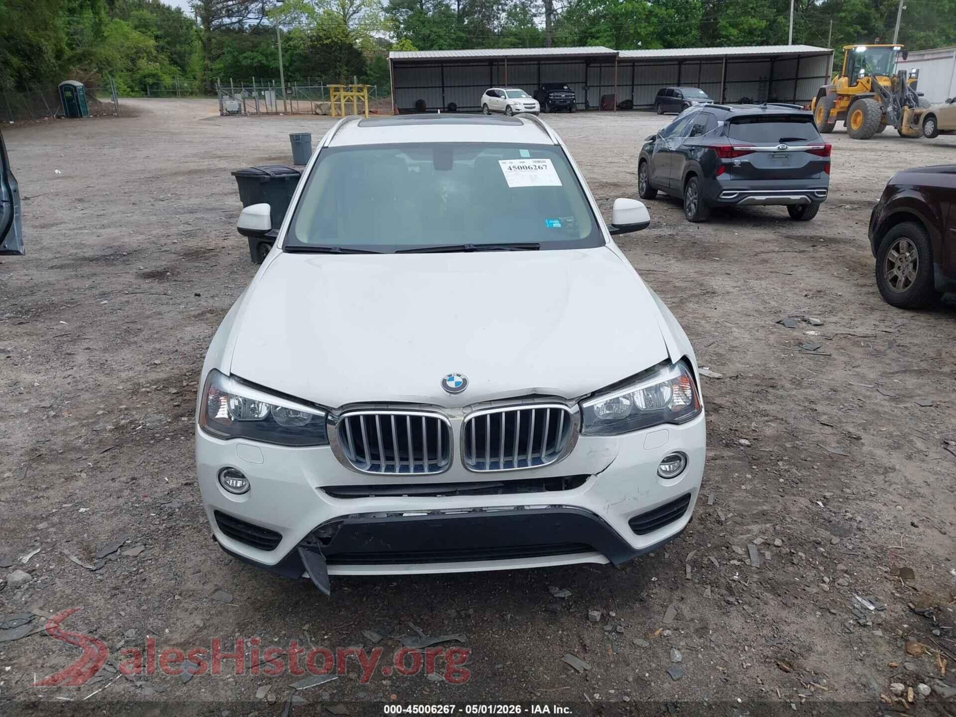 2017 BMW X3 VIN 5UXWZ7C38H0X43031, damage close-up