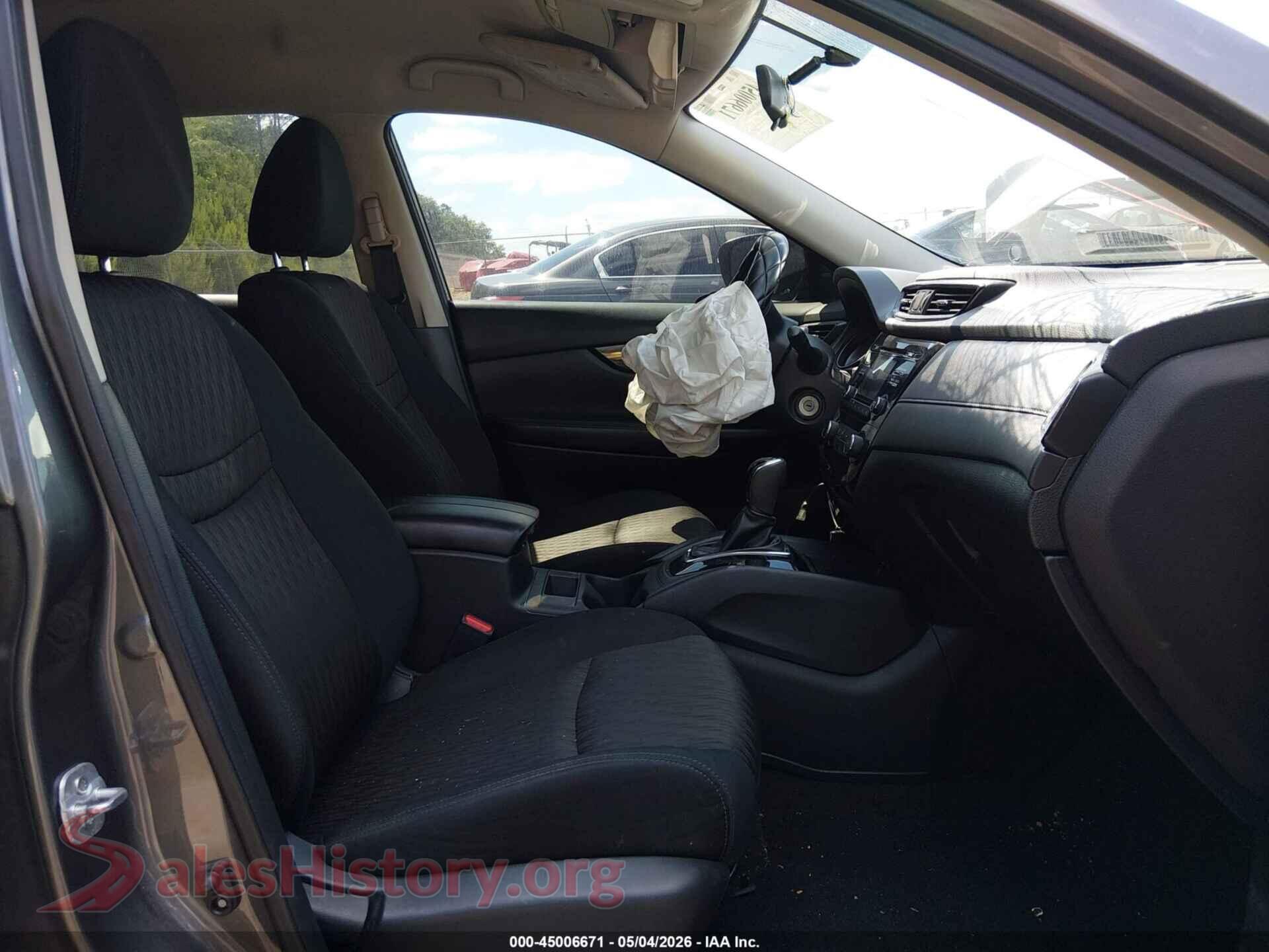 2017 NISSAN ROGUE VIN 5N1AT2MN3HC829390, rear view
