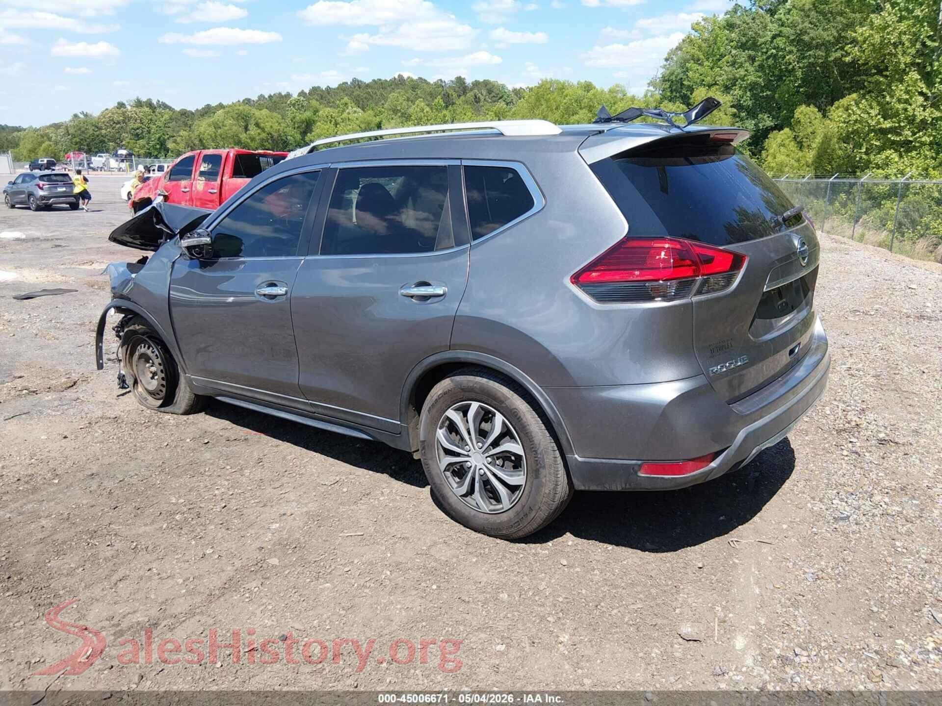 2017 NISSAN ROGUE VIN 5N1AT2MN3HC829390, driver side view