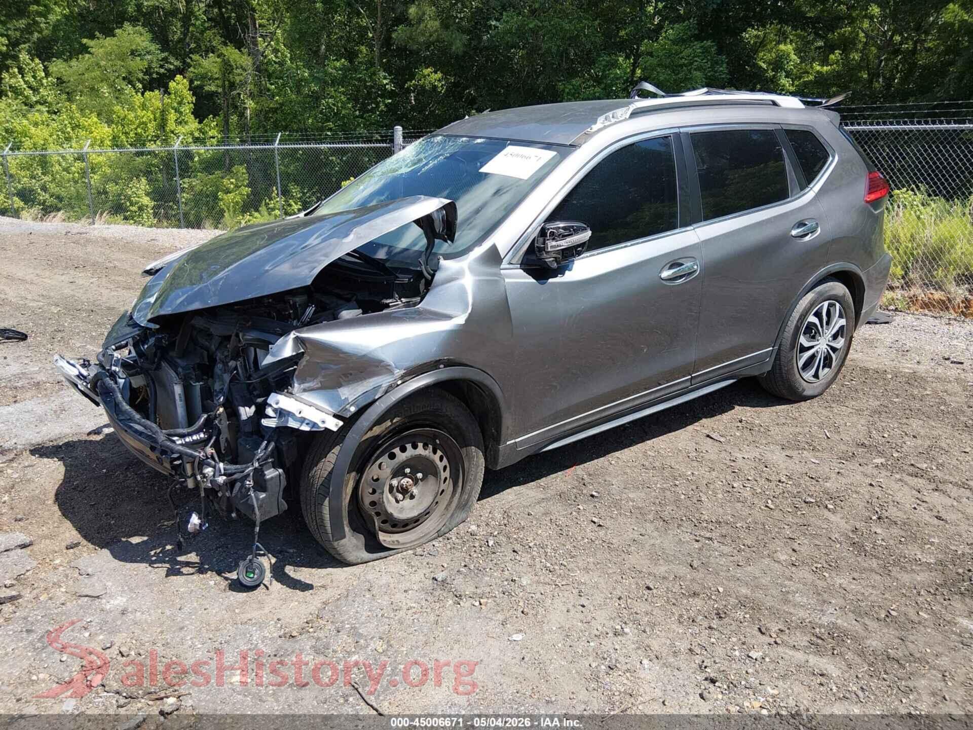 2017 NISSAN ROGUE VIN 5N1AT2MN3HC829390, front view