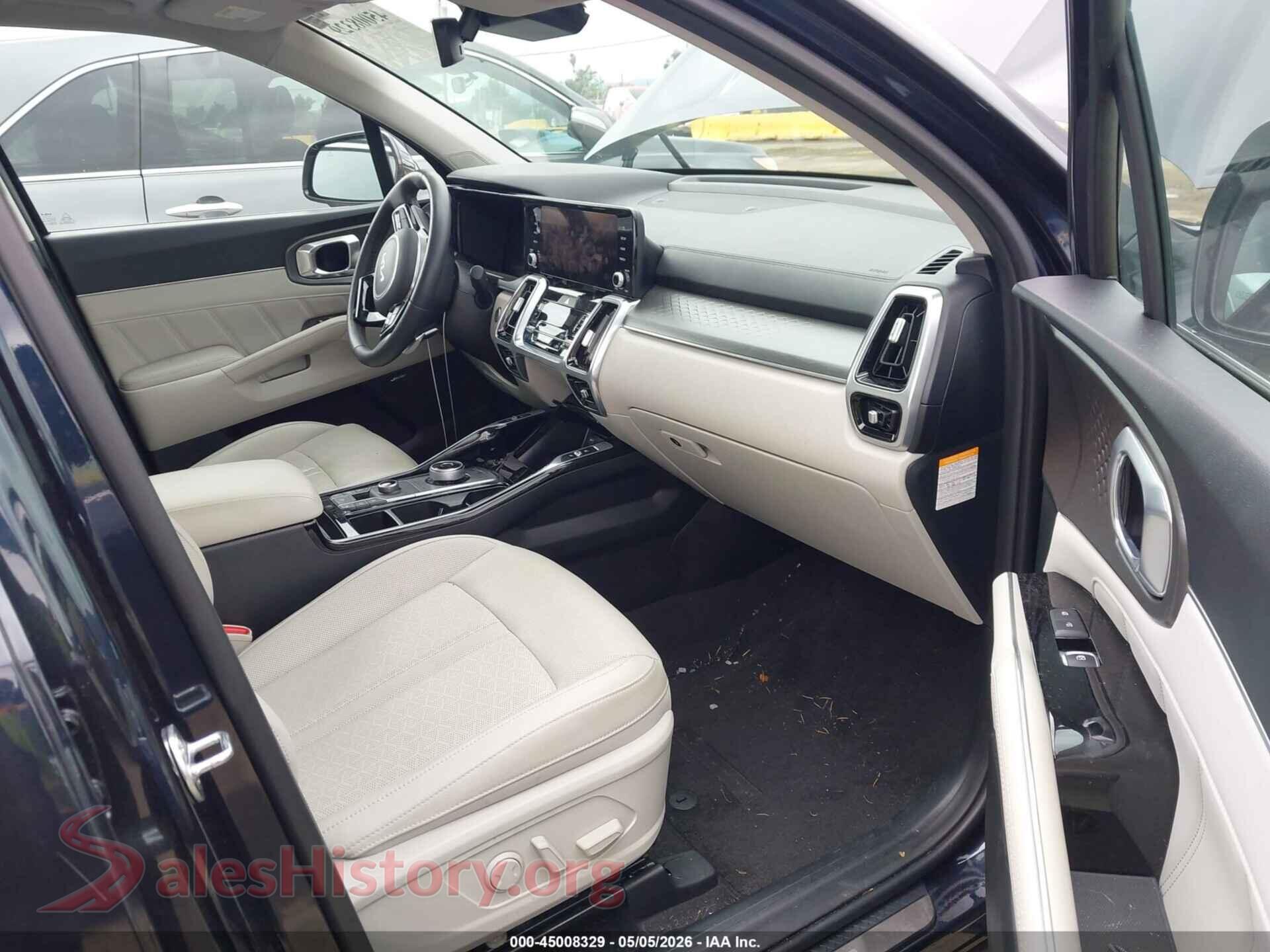 2024 KIA SORENTO PLUG-IN HYBRID VIN KNDRMDLH1R5259522, rear view