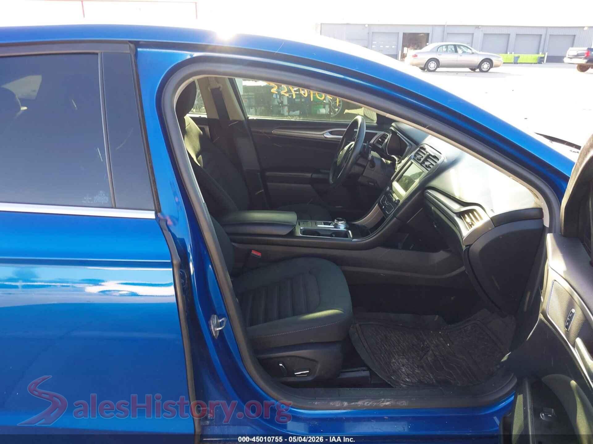 2017 FORD FUSION VIN 3FA6P0HD9HR402503, rear view