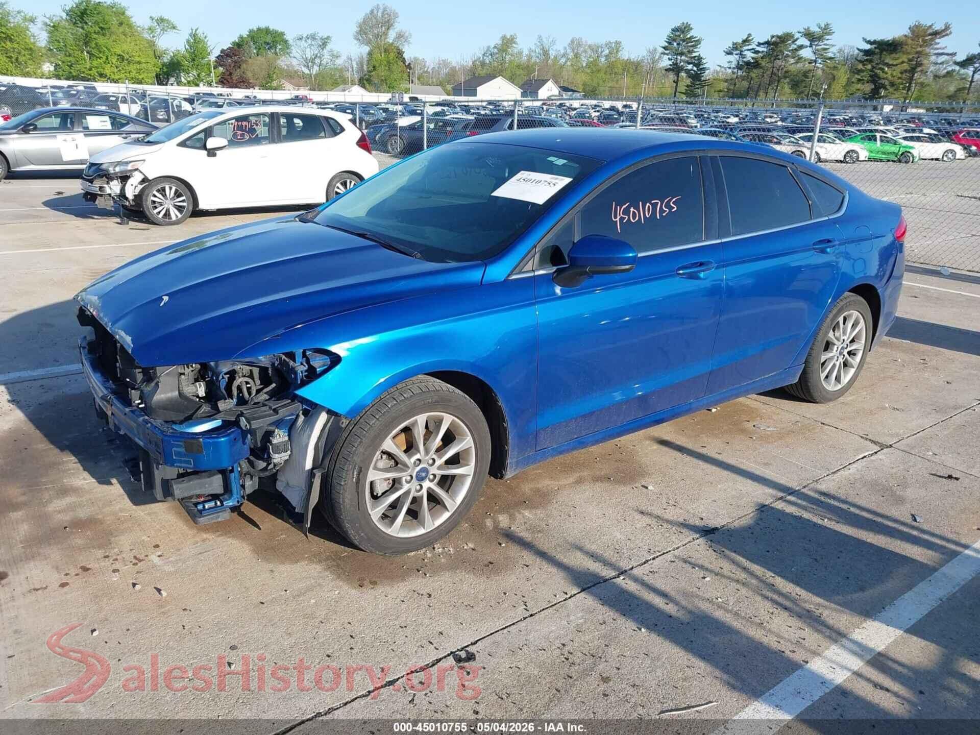 2017 FORD FUSION VIN 3FA6P0HD9HR402503, front view
