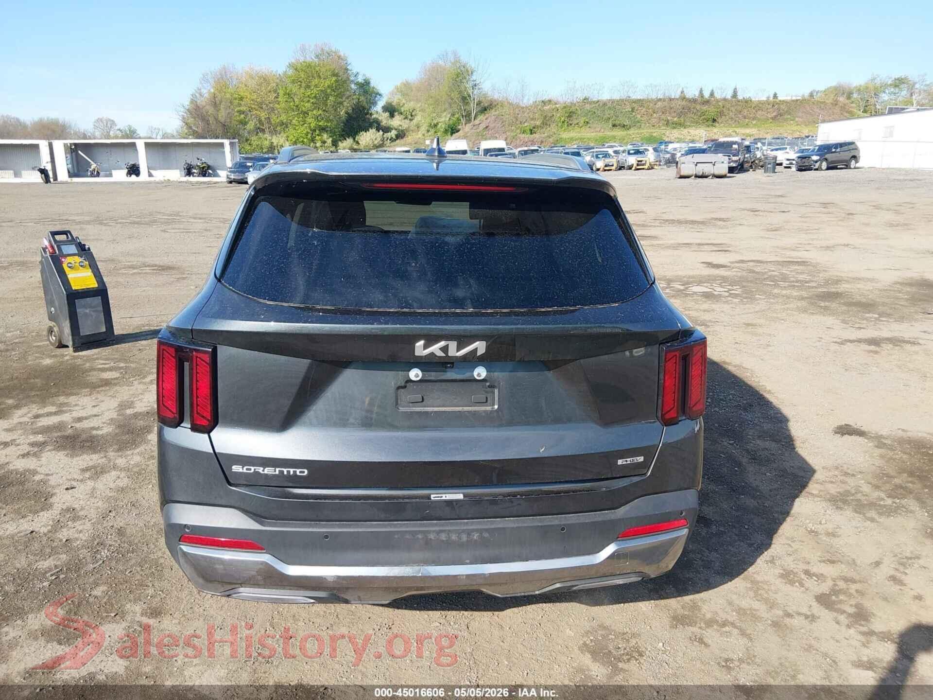 2026 KIA SORENTO PLUG-IN HYBRID VIN KNDRJDJH7T5430647, auction photo 16