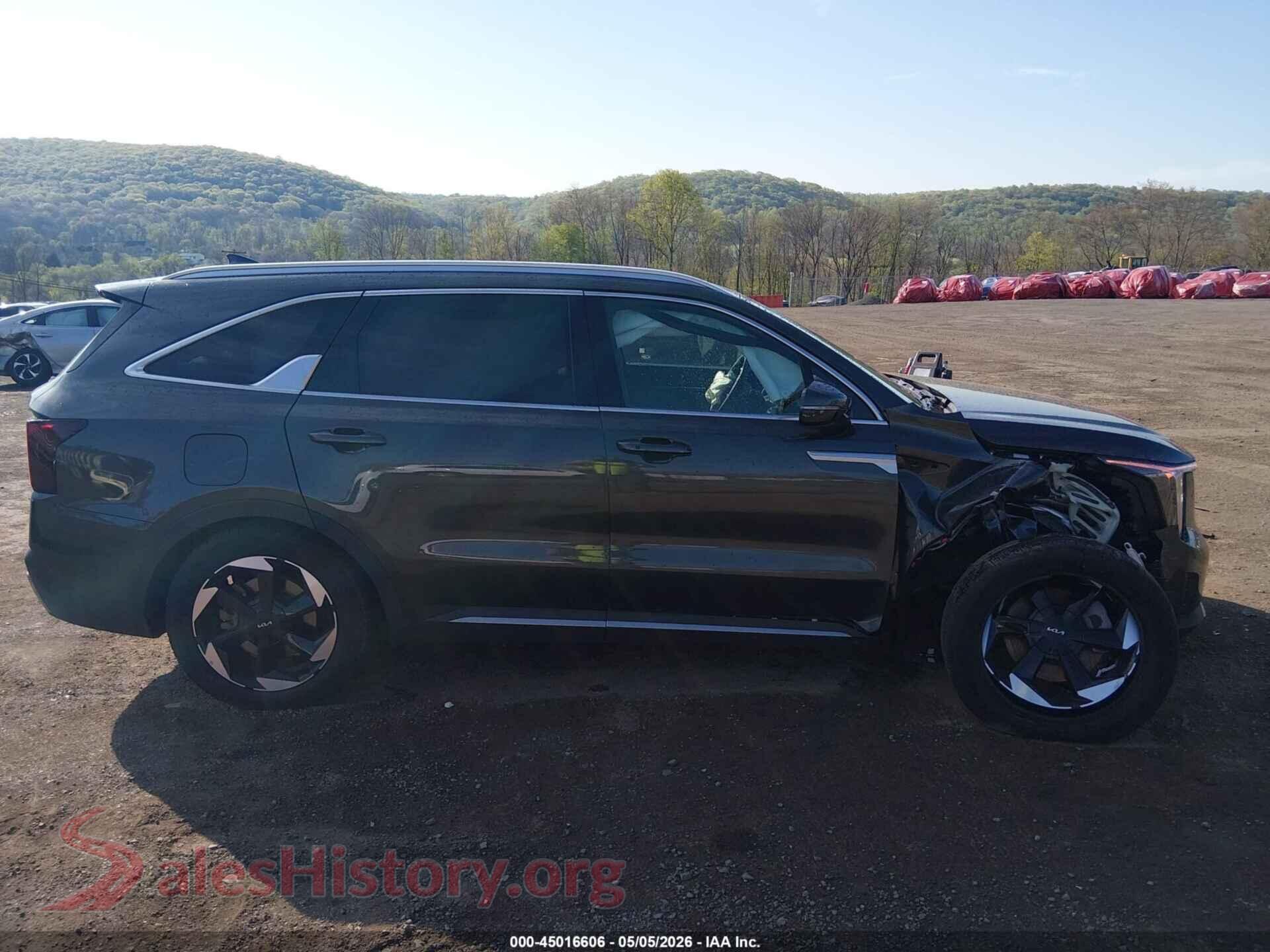 2026 KIA SORENTO PLUG-IN HYBRID VIN KNDRJDJH7T5430647, auction photo 13