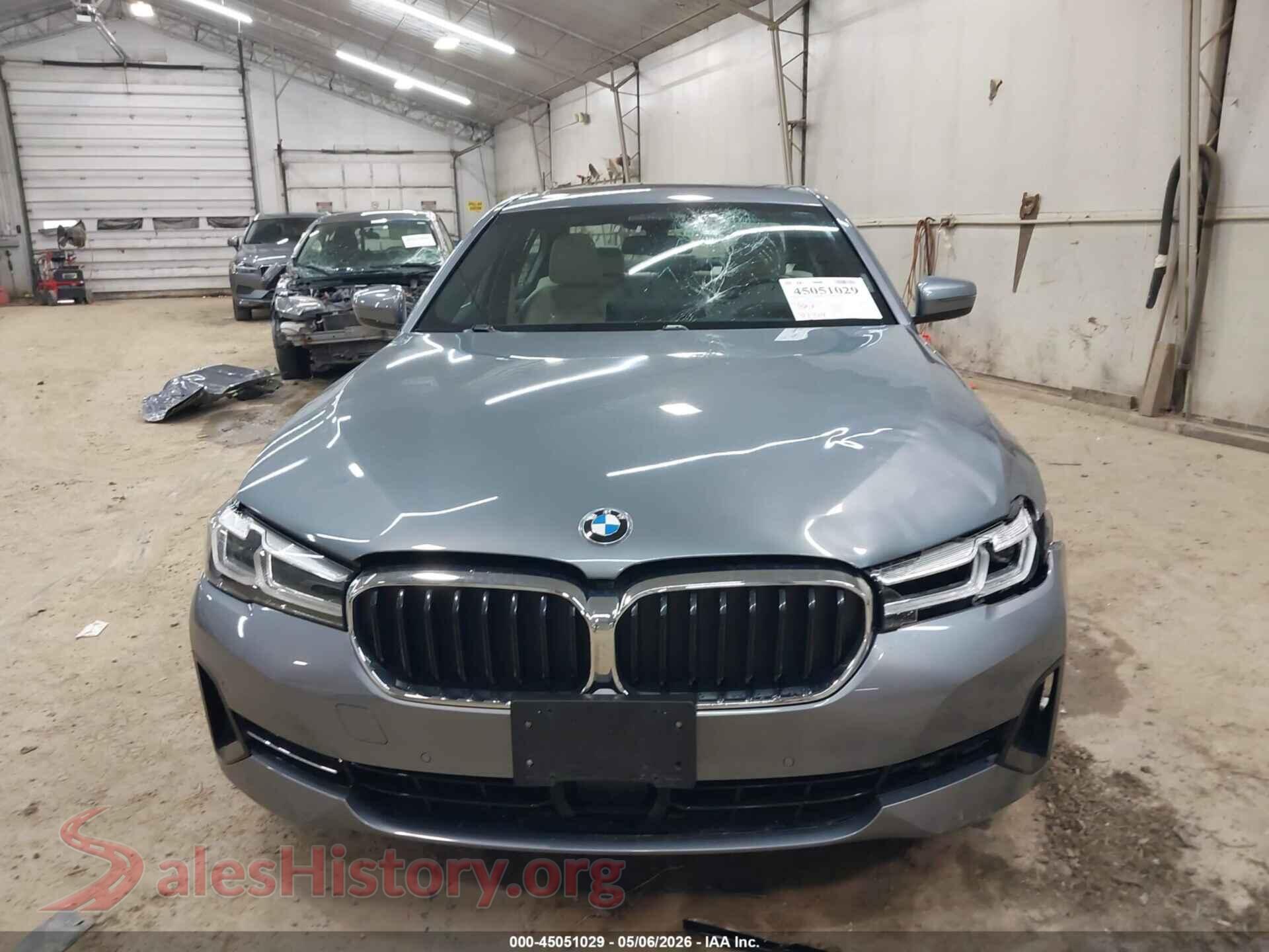 2022 BMW 530 VIN WBA13BJ06NWX44872, damage close-up