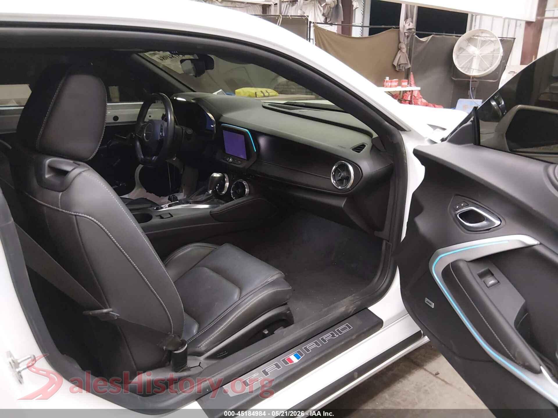 2019 CHEVROLET CAMARO VIN 1G1FH1R73K0123148, rear view