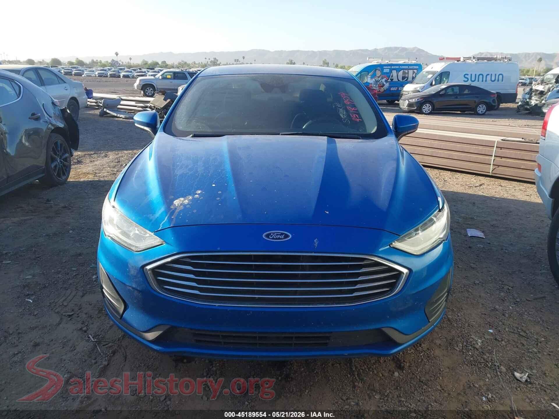 2019 FORD FUSION VIN 3FA6P0HD3KR276601, damage close-up